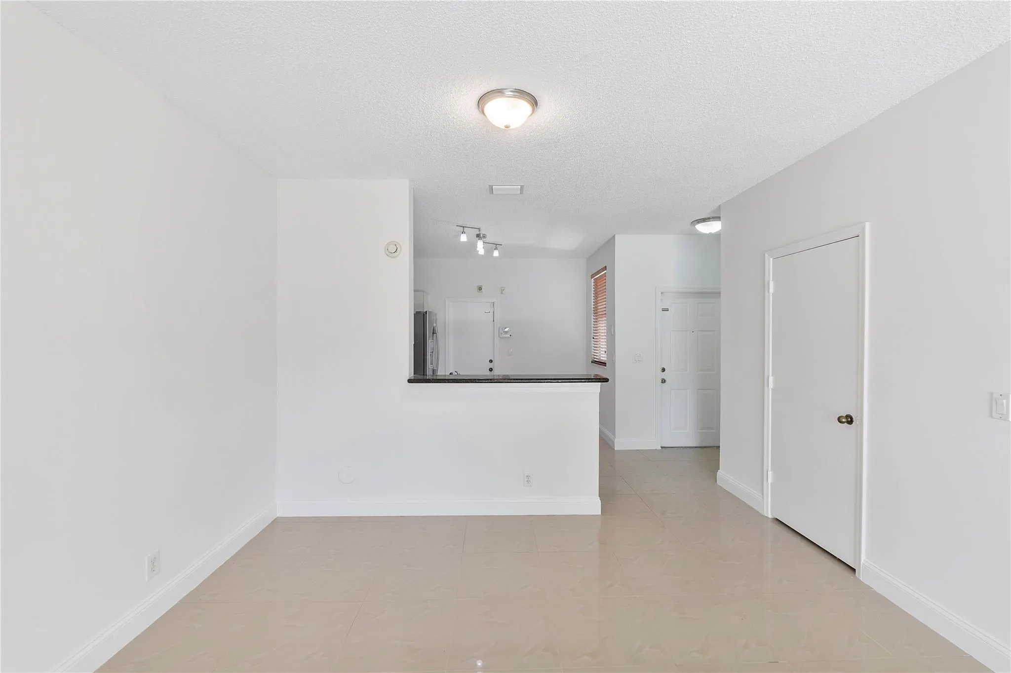 3793 San Simeon Cir