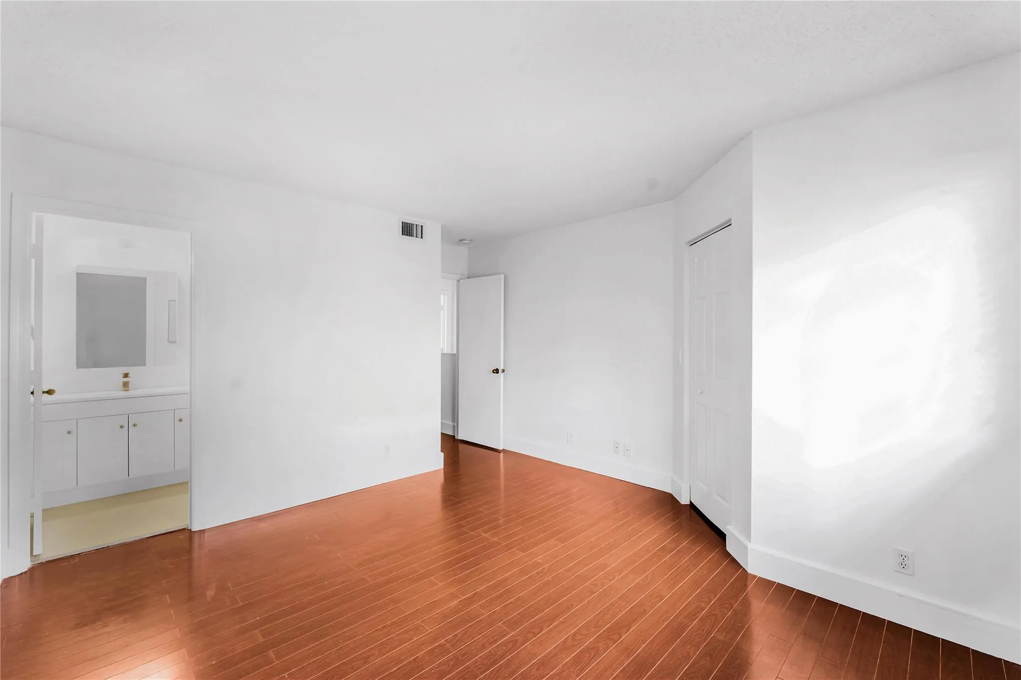 3793 San Simeon Cir