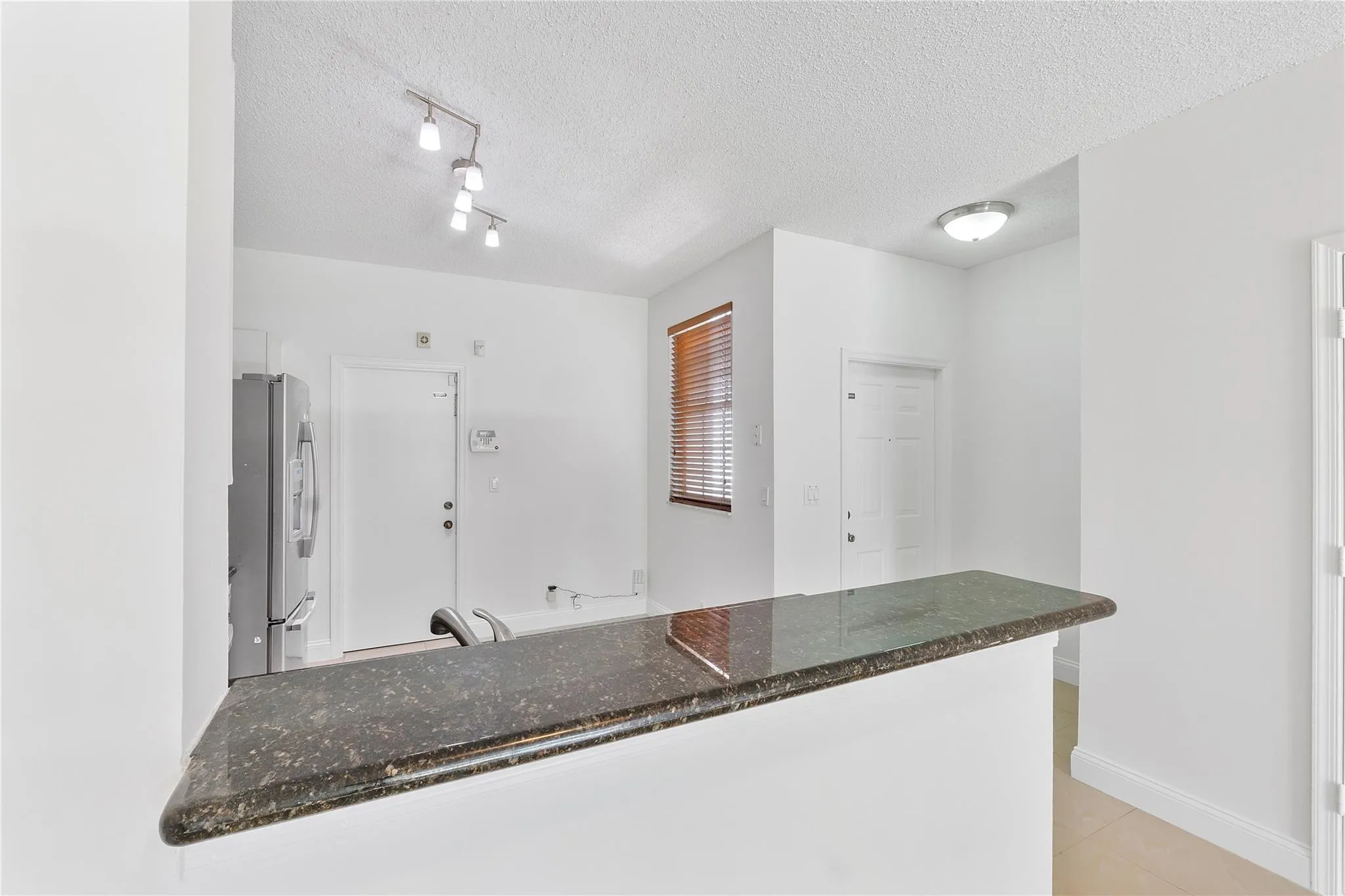 3793 San Simeon Cir
