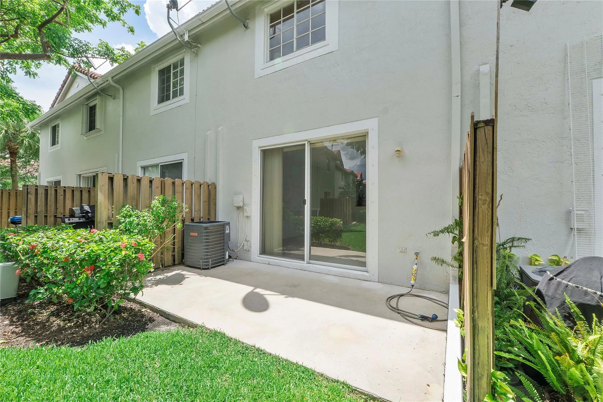 3793 San Simeon Cir