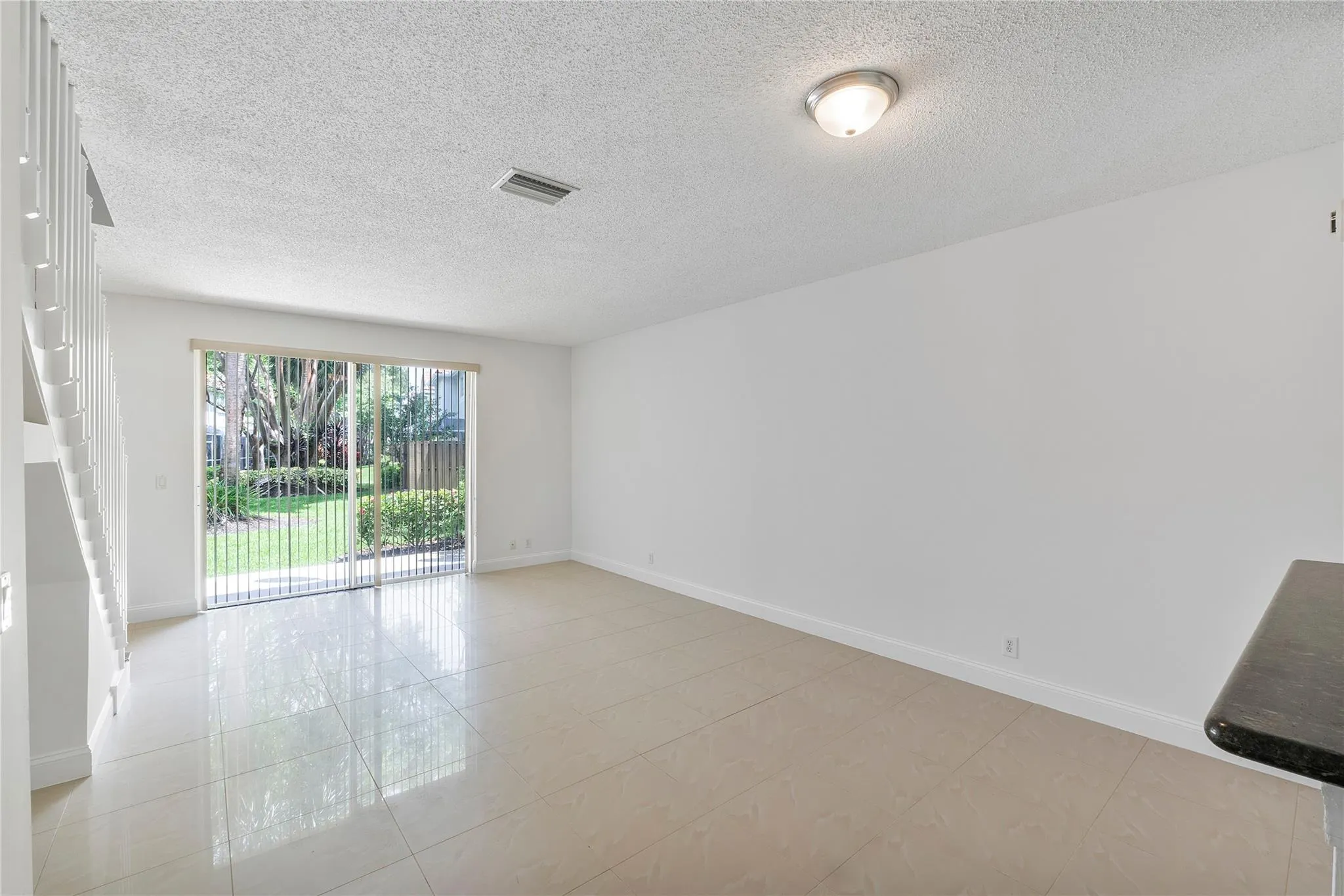 3793 San Simeon Cir