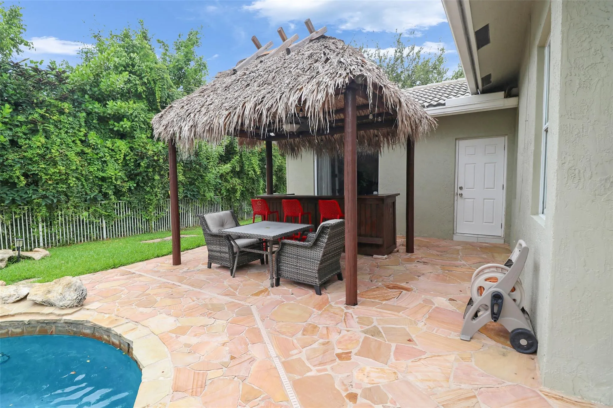 10668 NW 69th St