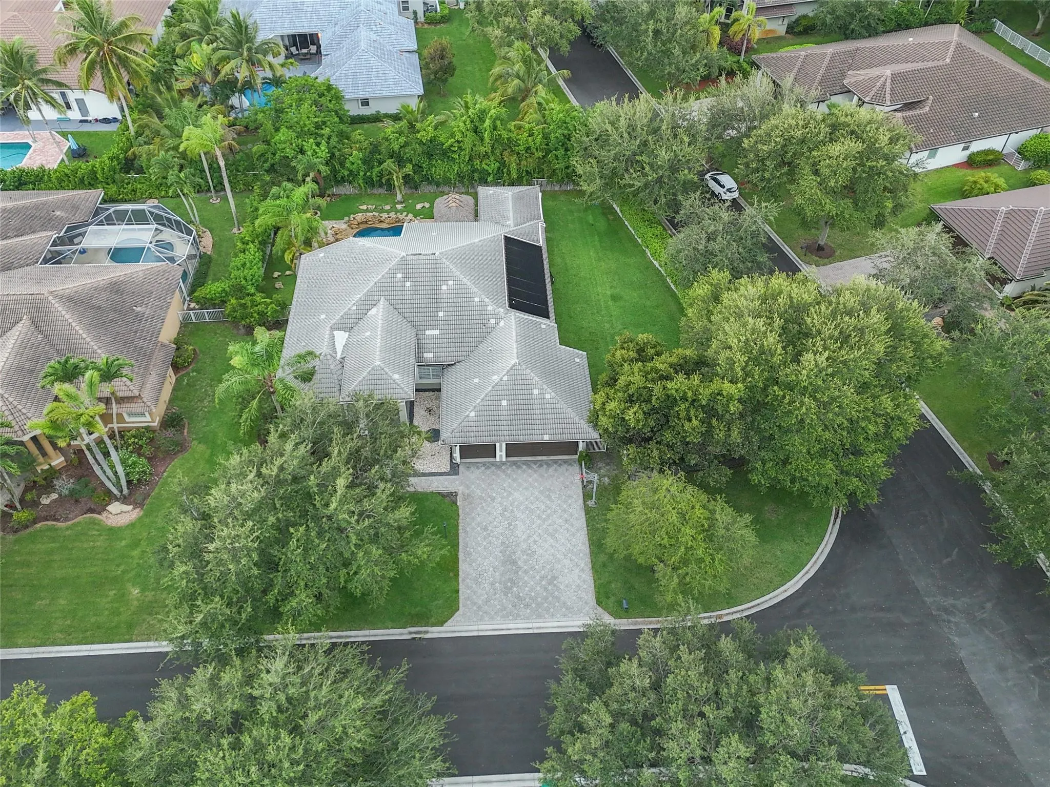 10668 NW 69th St