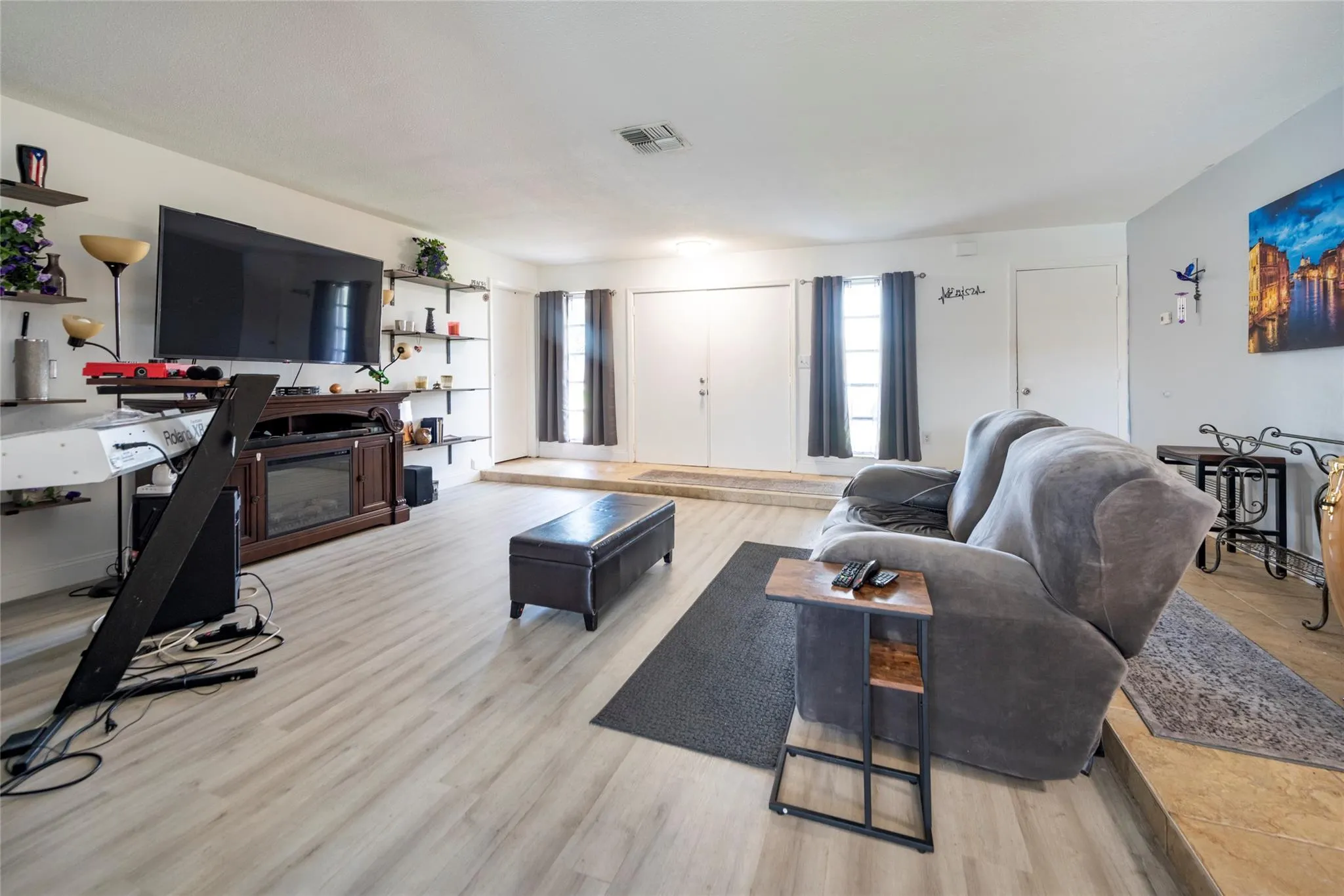 9081 NW 21st Mnr