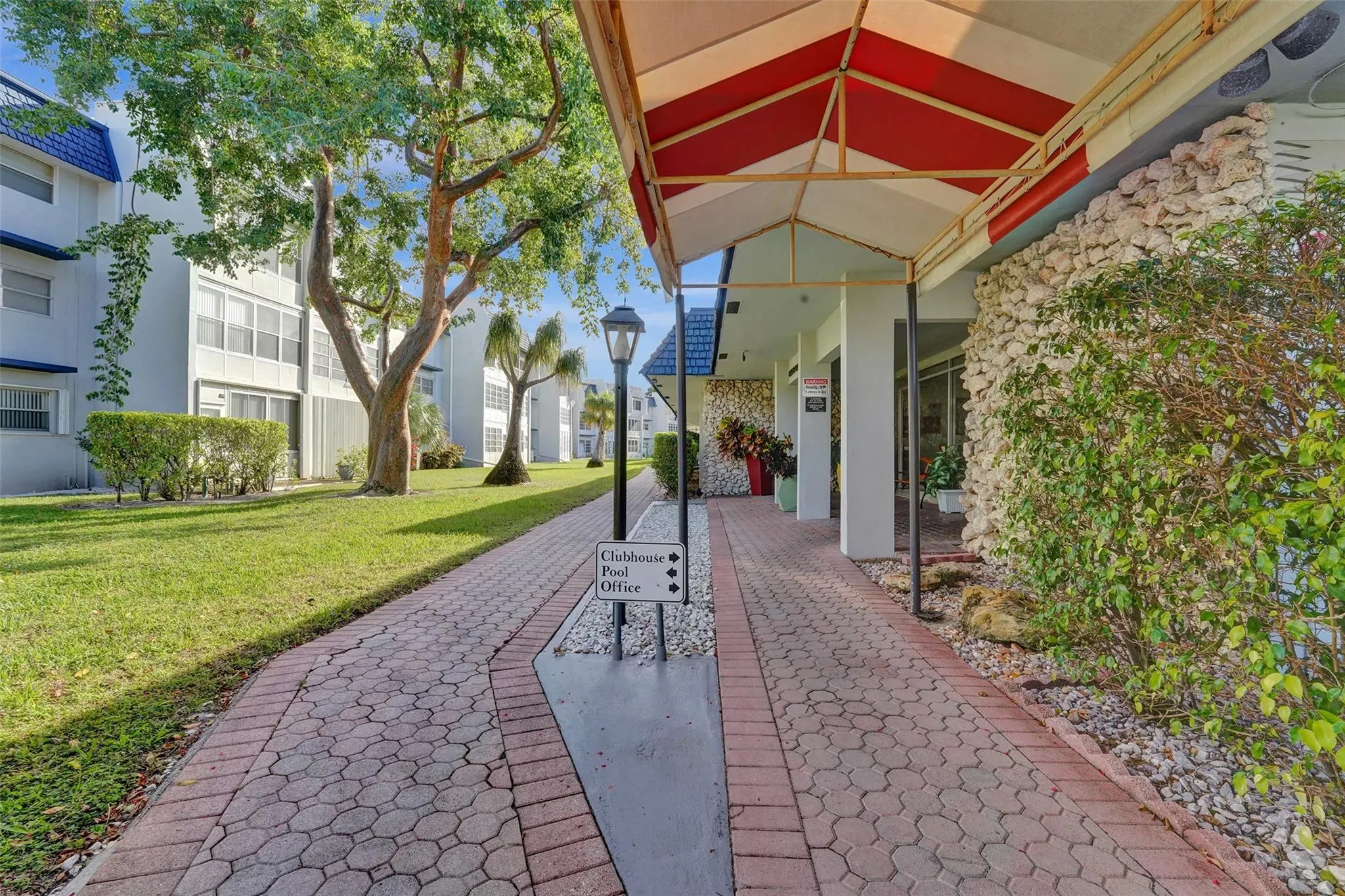 7817 Golf Circle Dr, #106