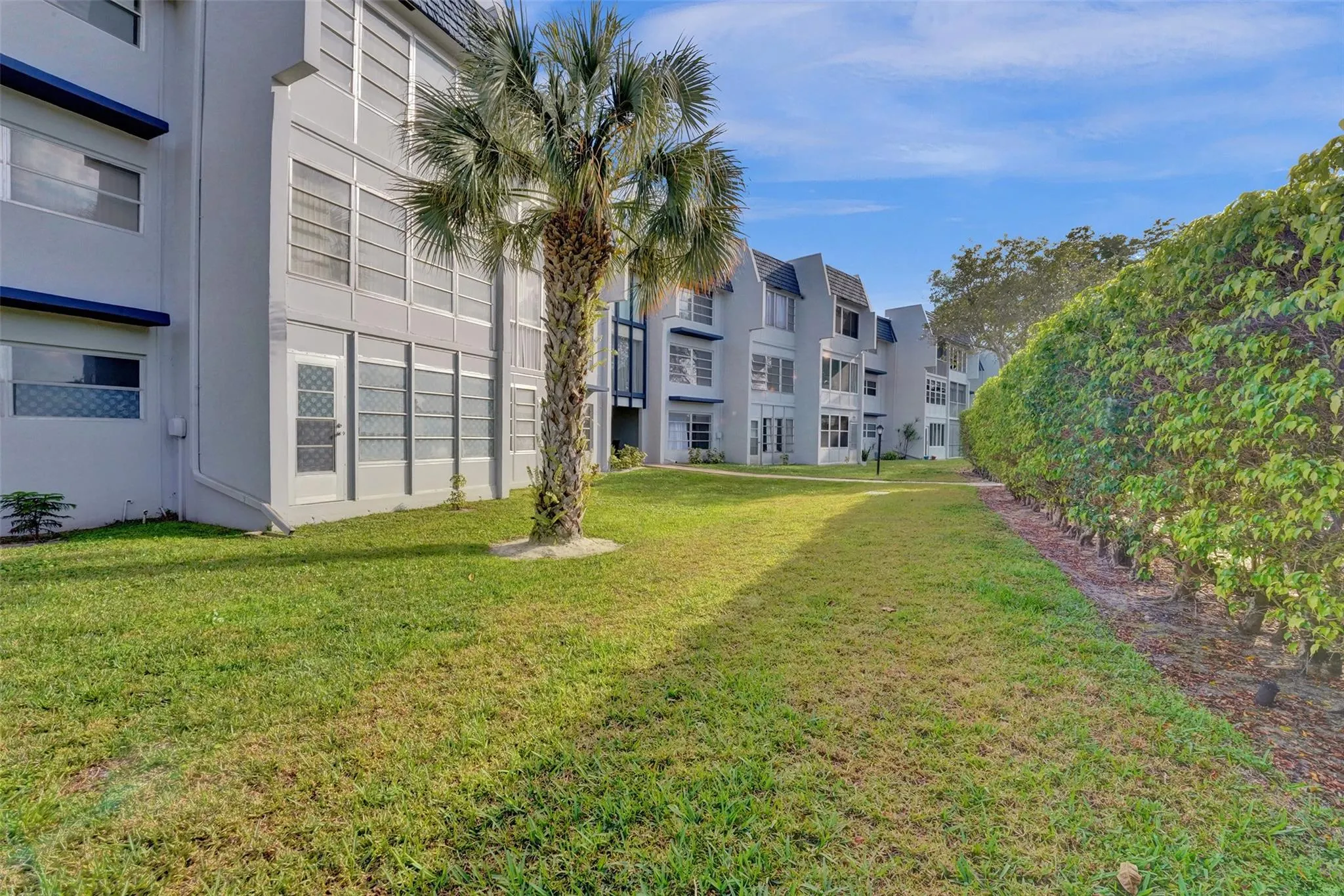 7817 Golf Circle Dr, #106