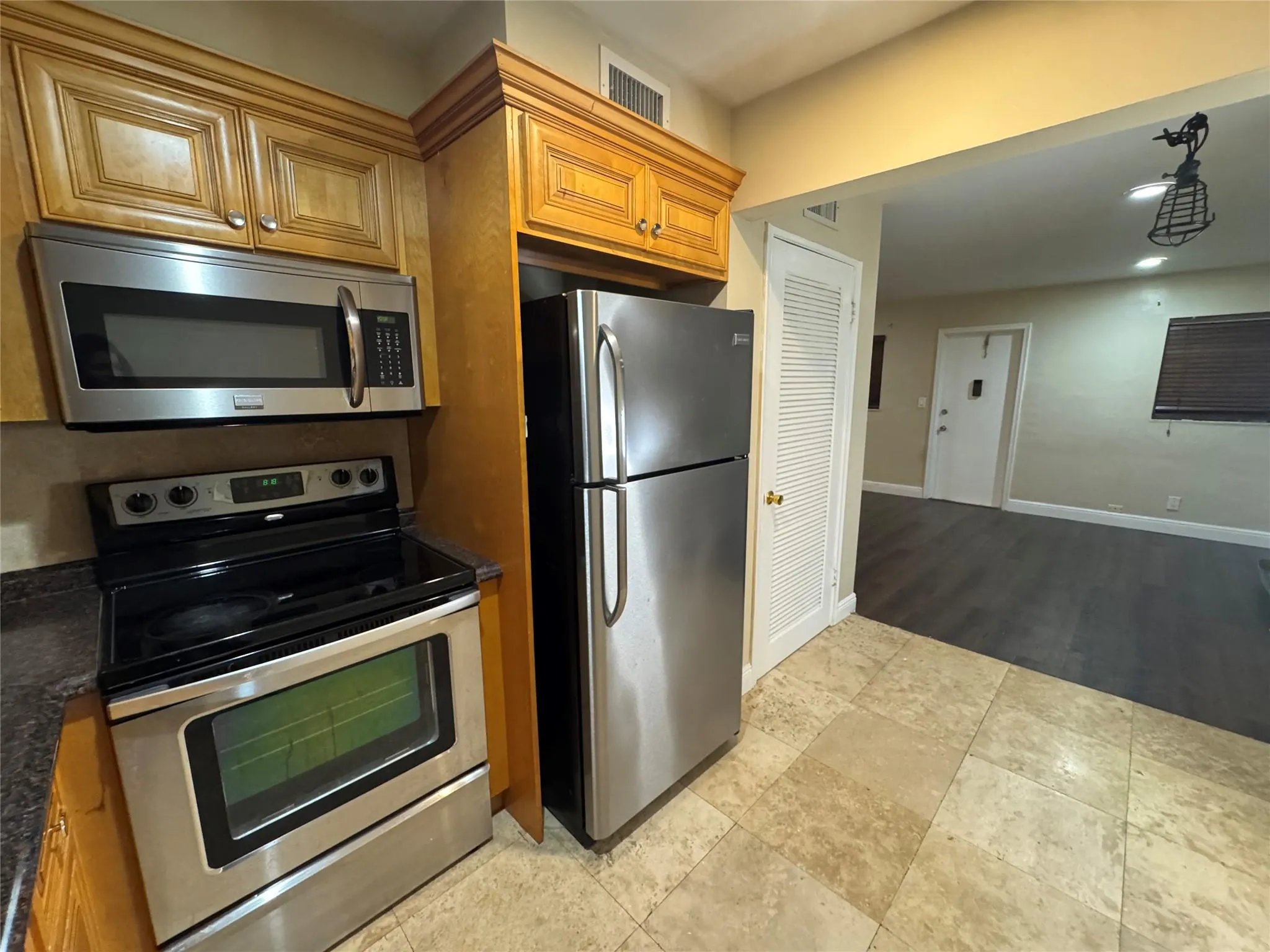 4165 SW 67th Ave, #105