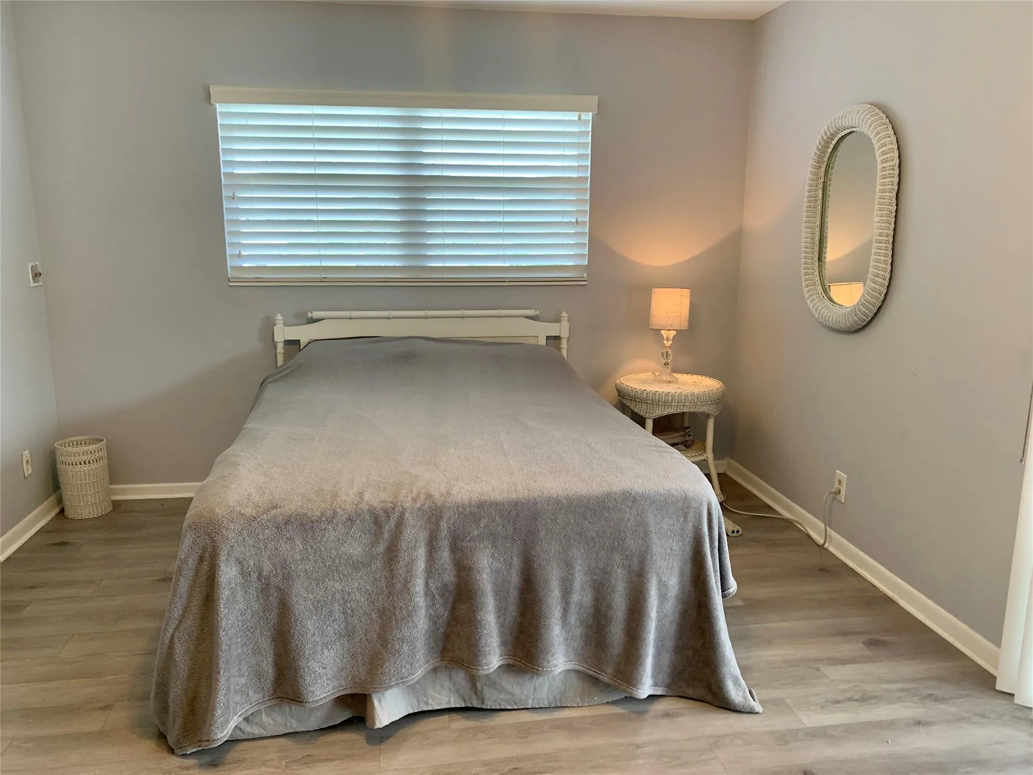 244 Newport O, #244