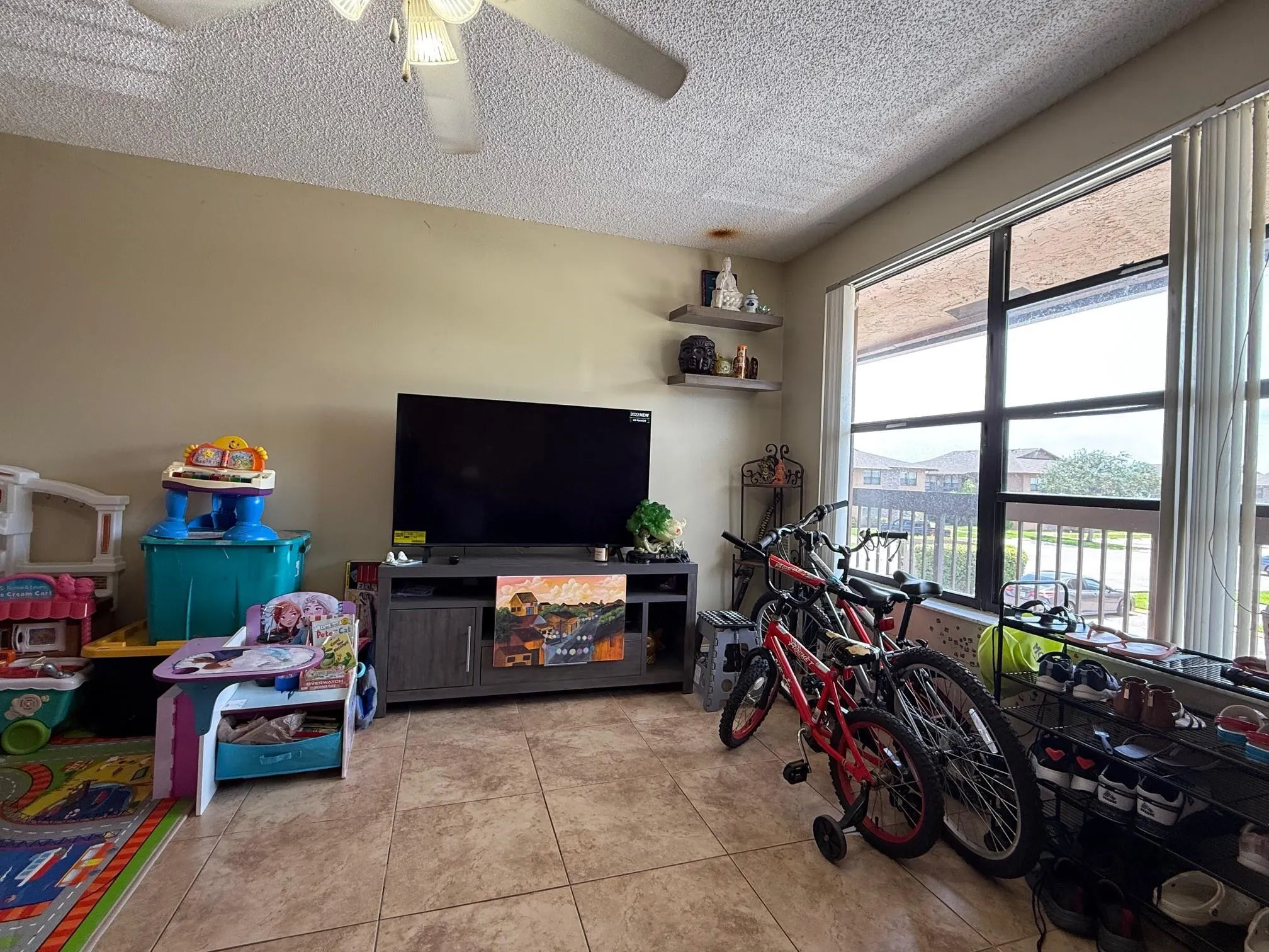 10056 Winding Lake Rd, #204
