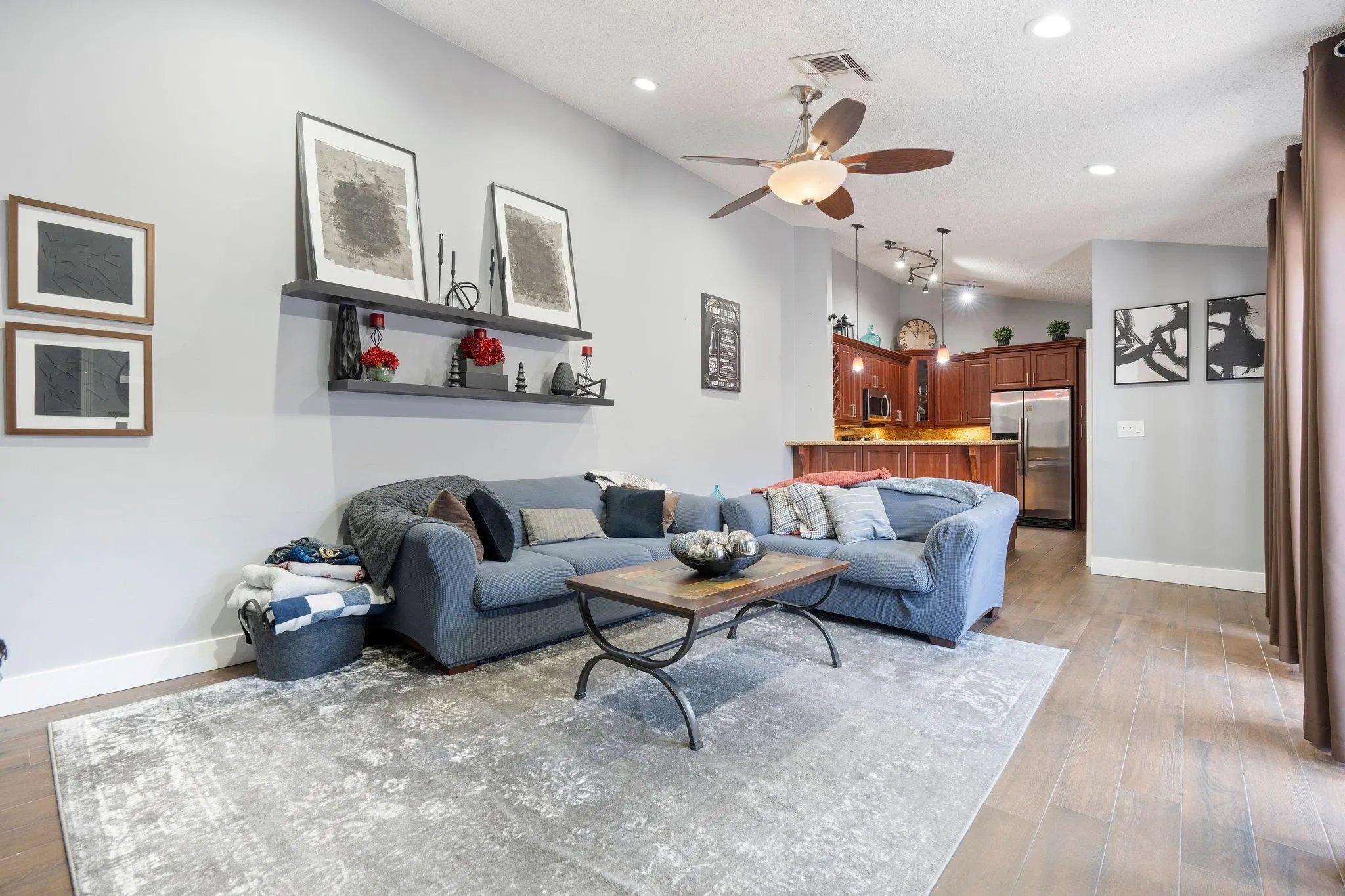 151 NW 115th Ave