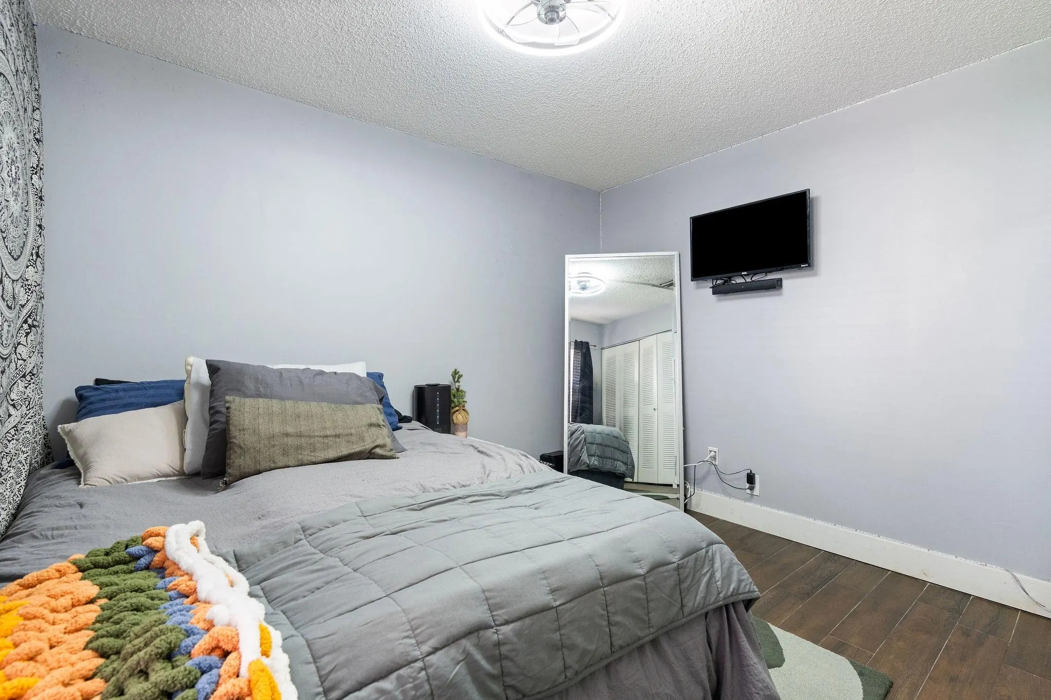 151 NW 115th Ave