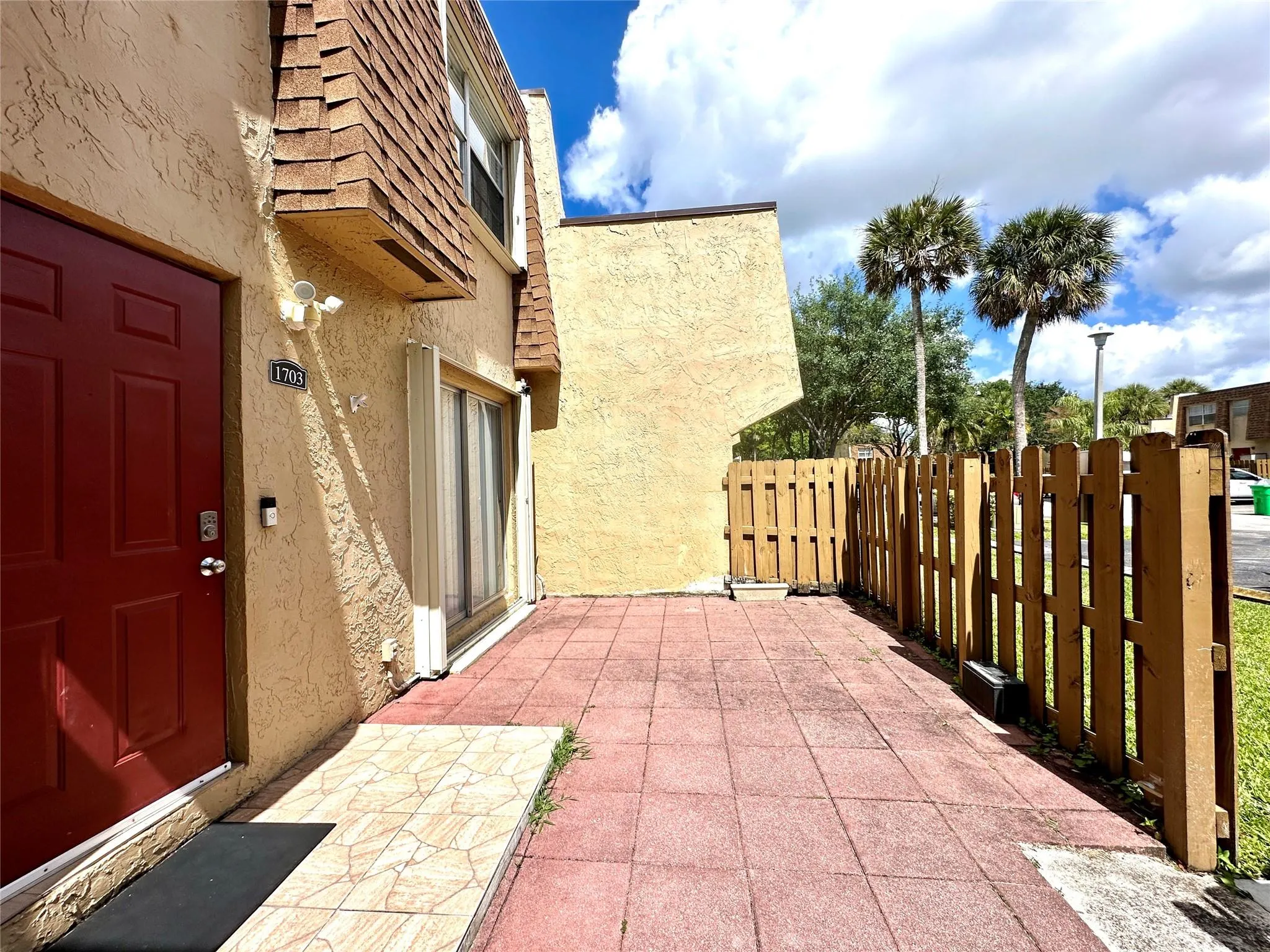 3721 NW 95th Ter, #1703