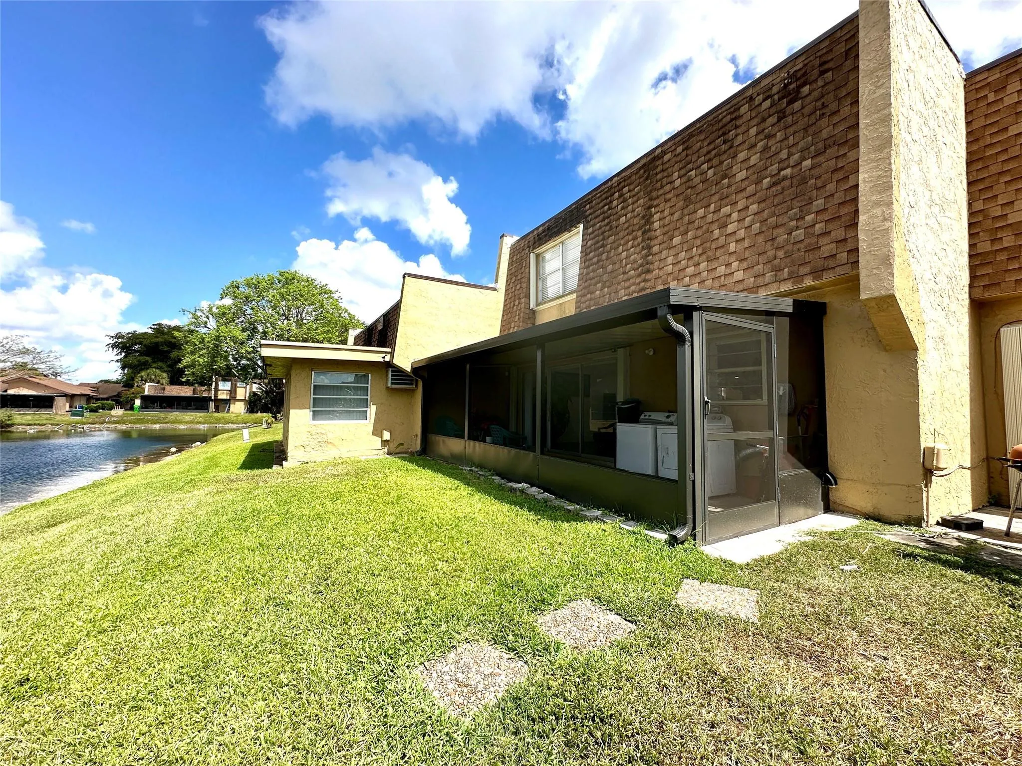 3721 NW 95th Ter, #1703