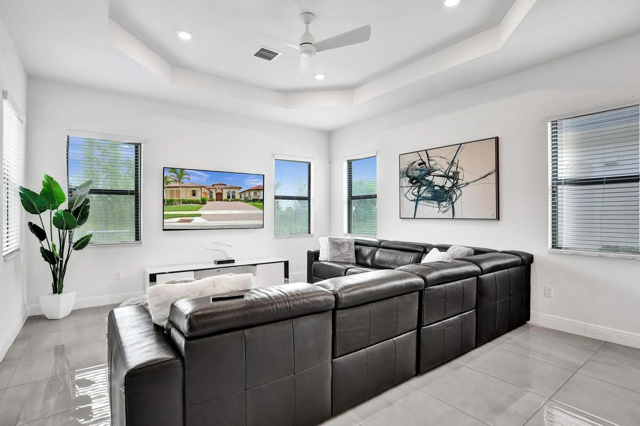 12855 Bayside Ct