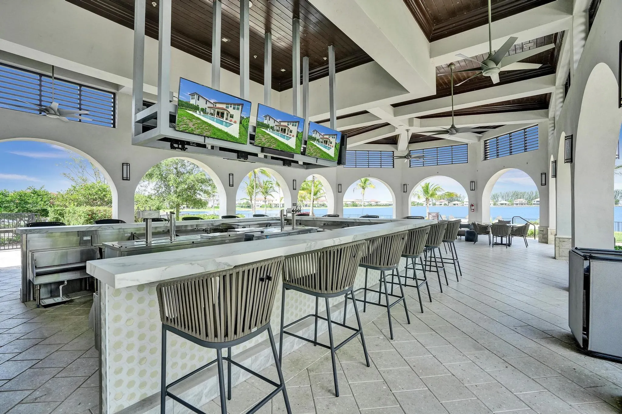 12855 Bayside Ct