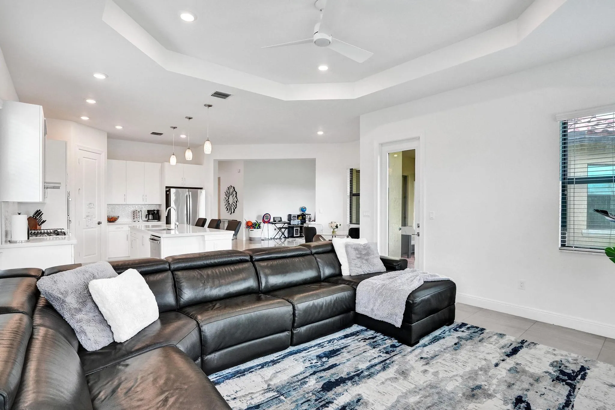 12855 Bayside Ct
