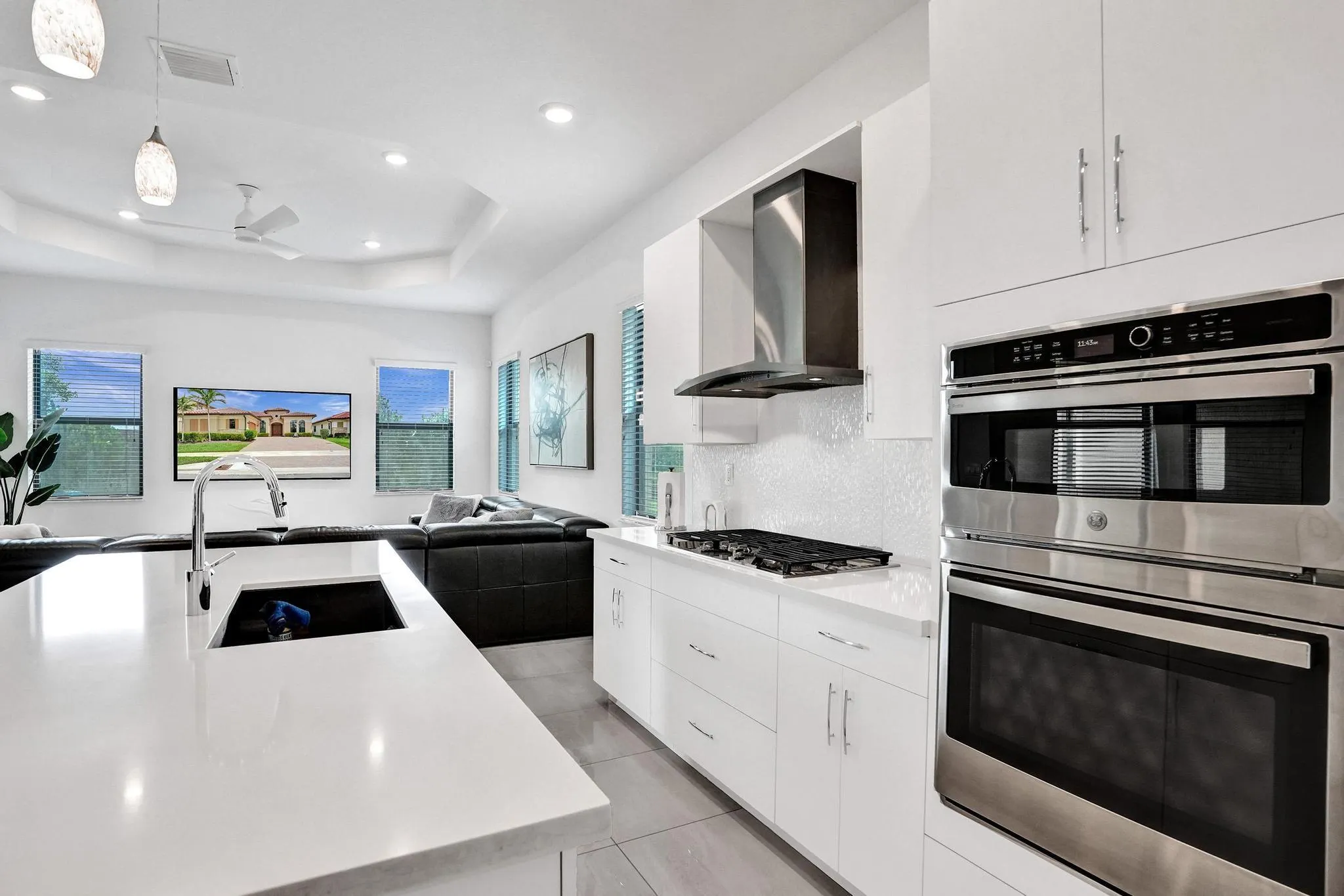 12855 Bayside Ct