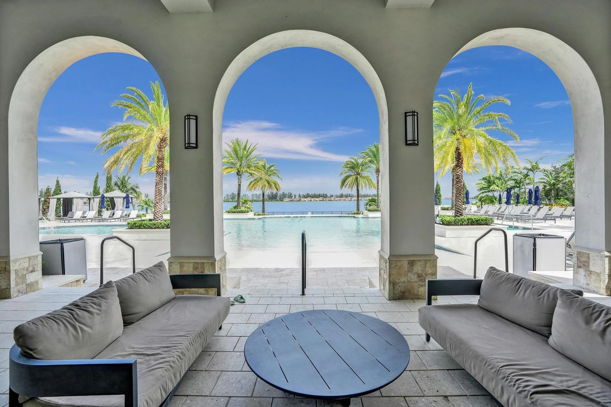 12855 Bayside Ct