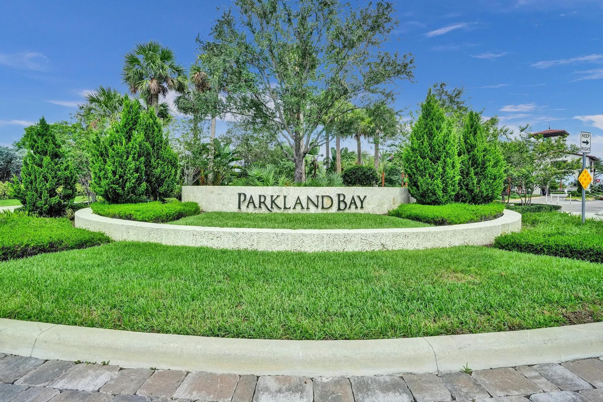 12855 Bayside Ct