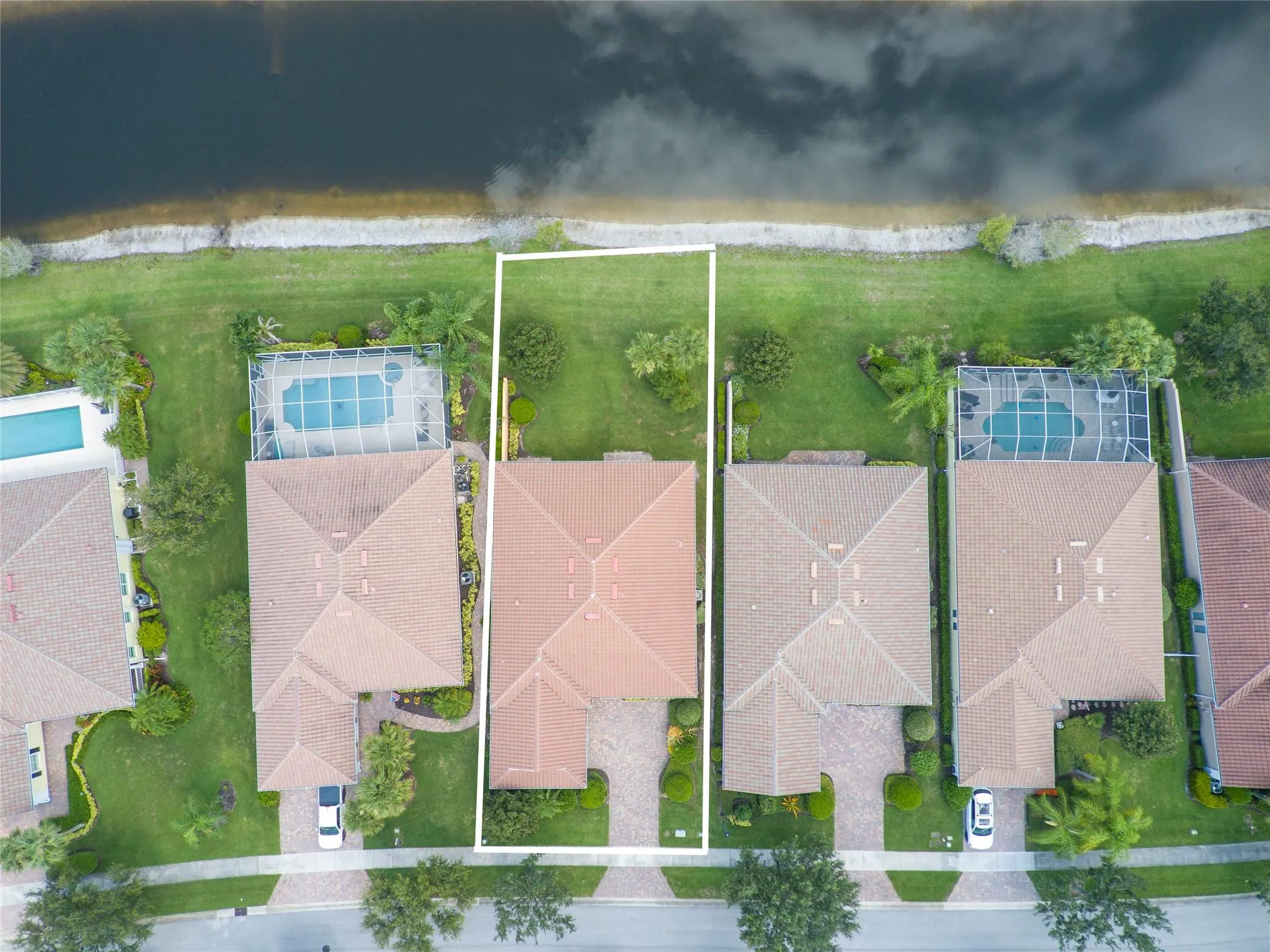 5184 Formosa Cir