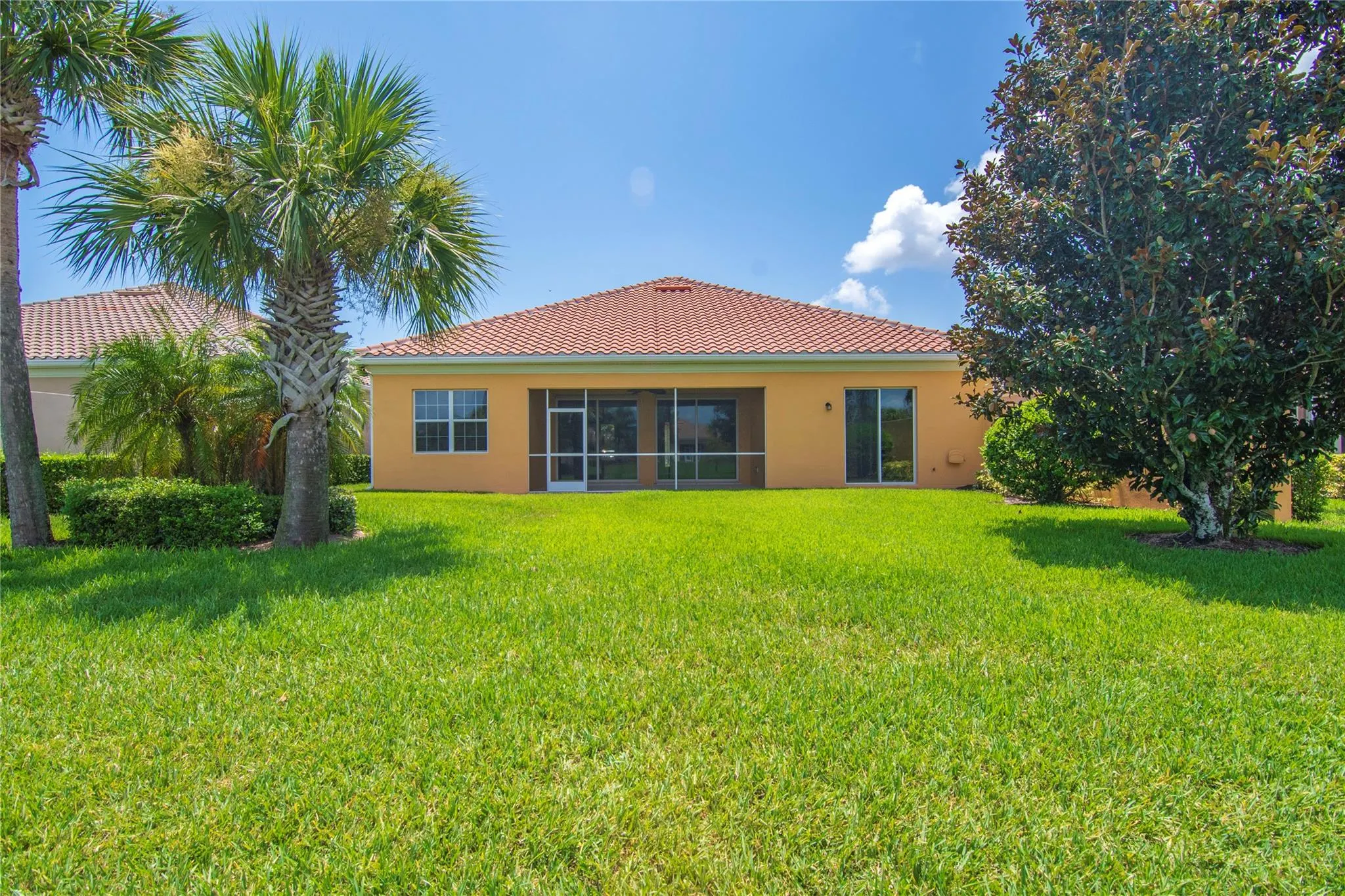 5184 Formosa Cir