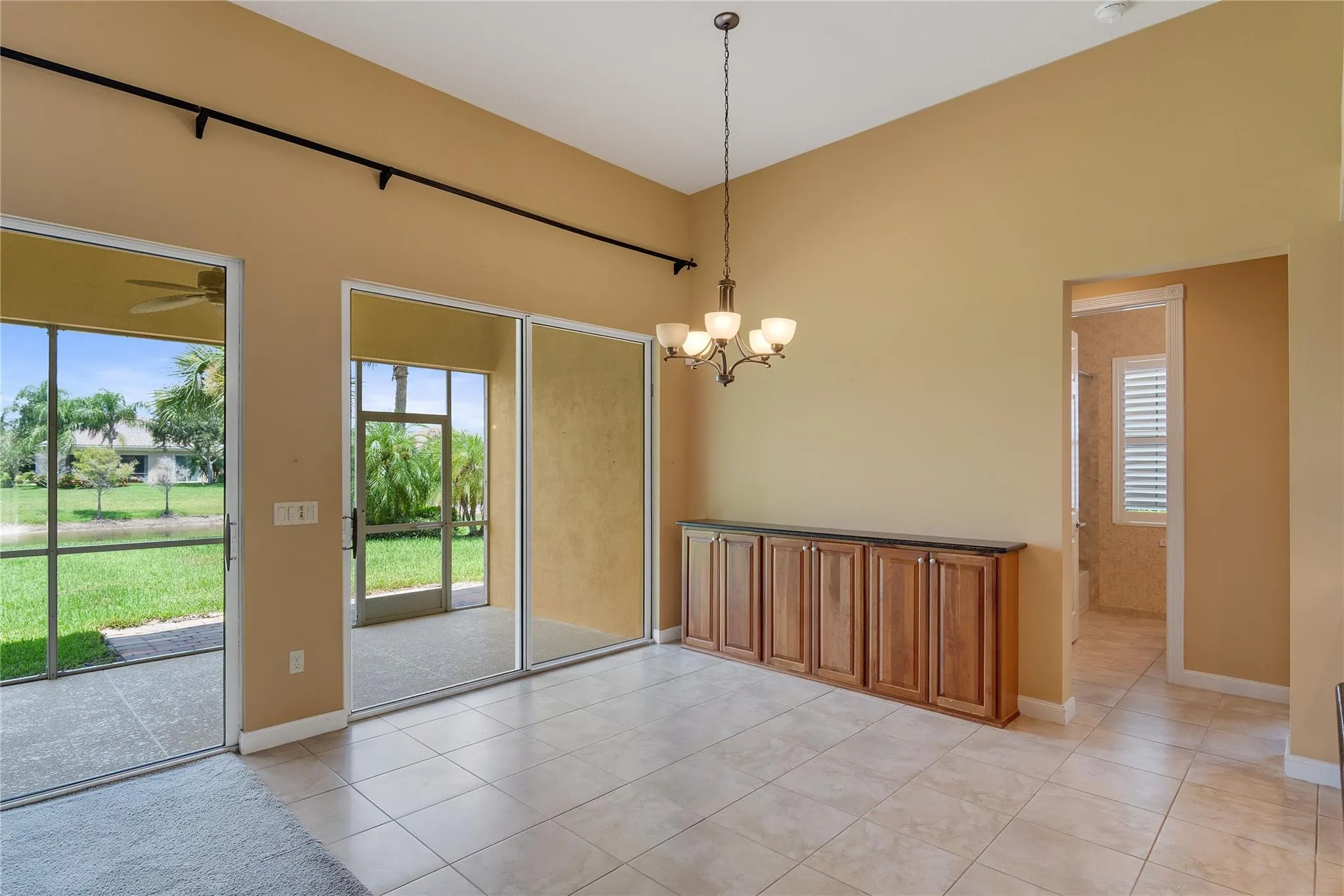 5184 Formosa Cir