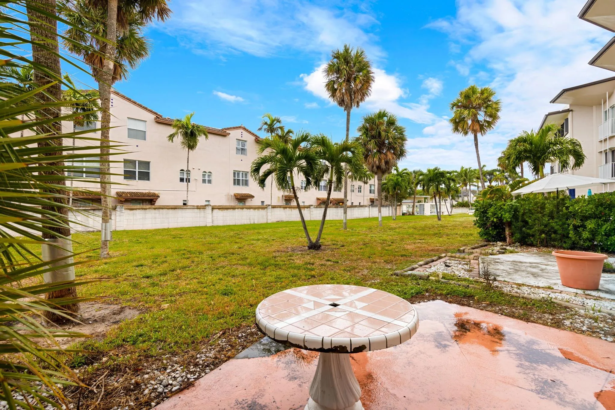 1967 S Ocean Blvd, #104