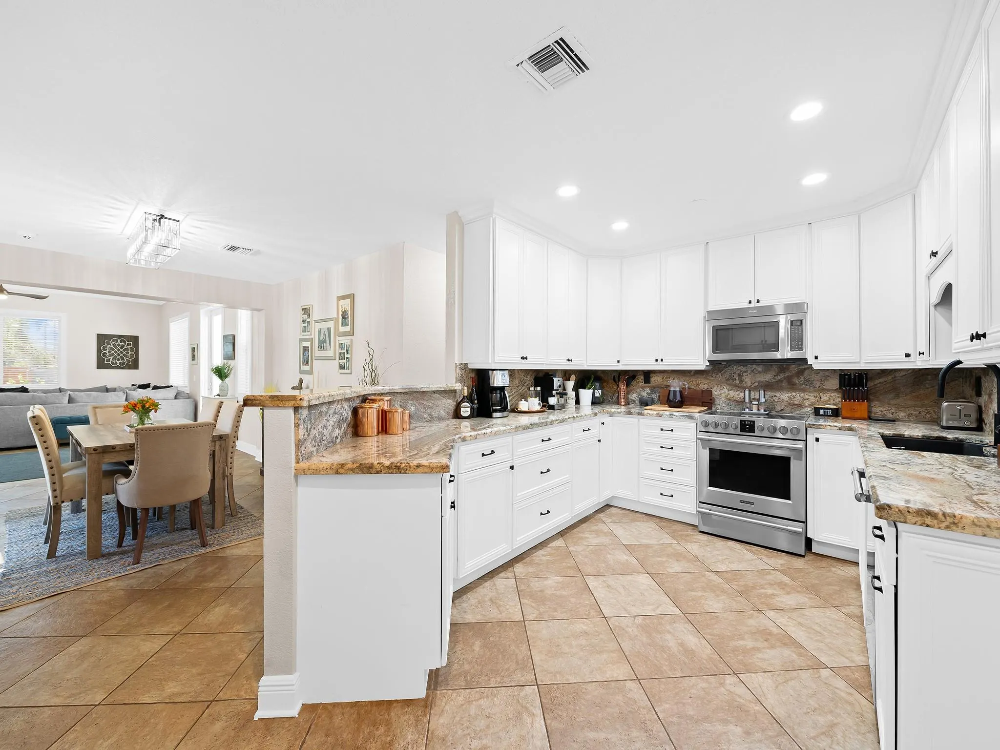 812 NW 26th St