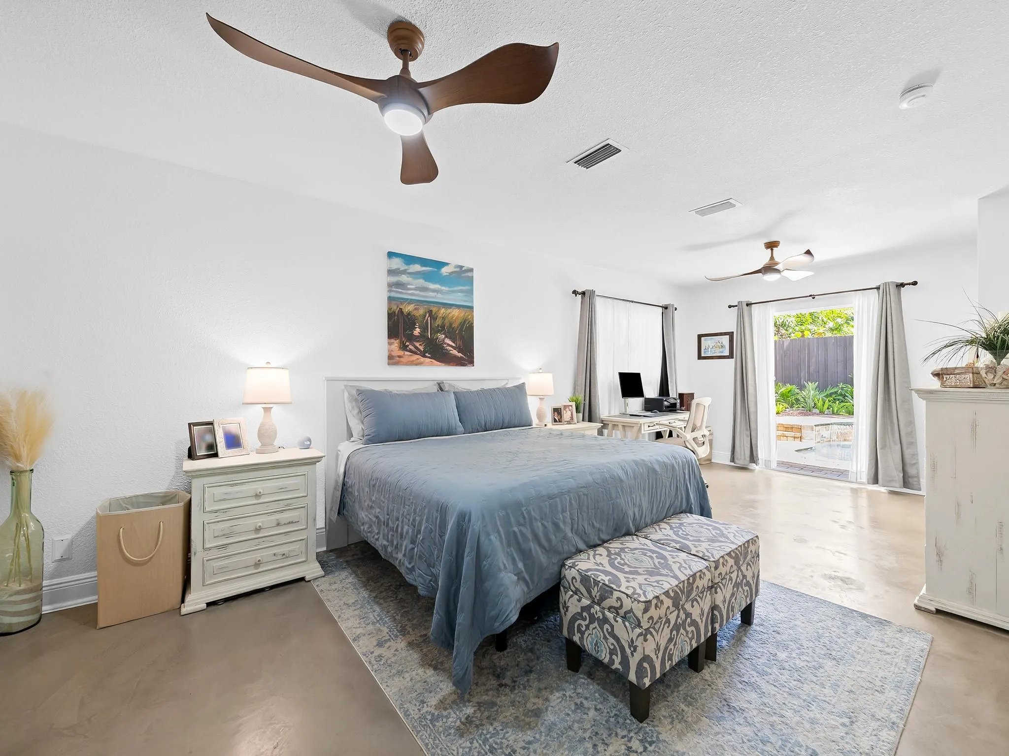 812 NW 26th St