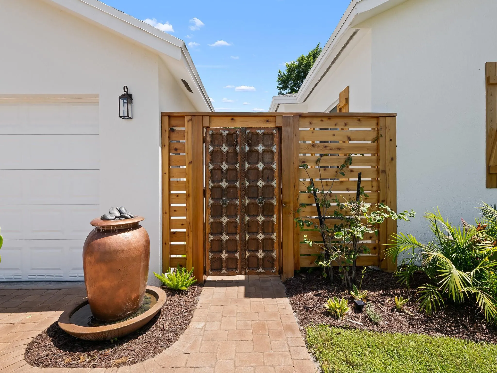 812 NW 26th St