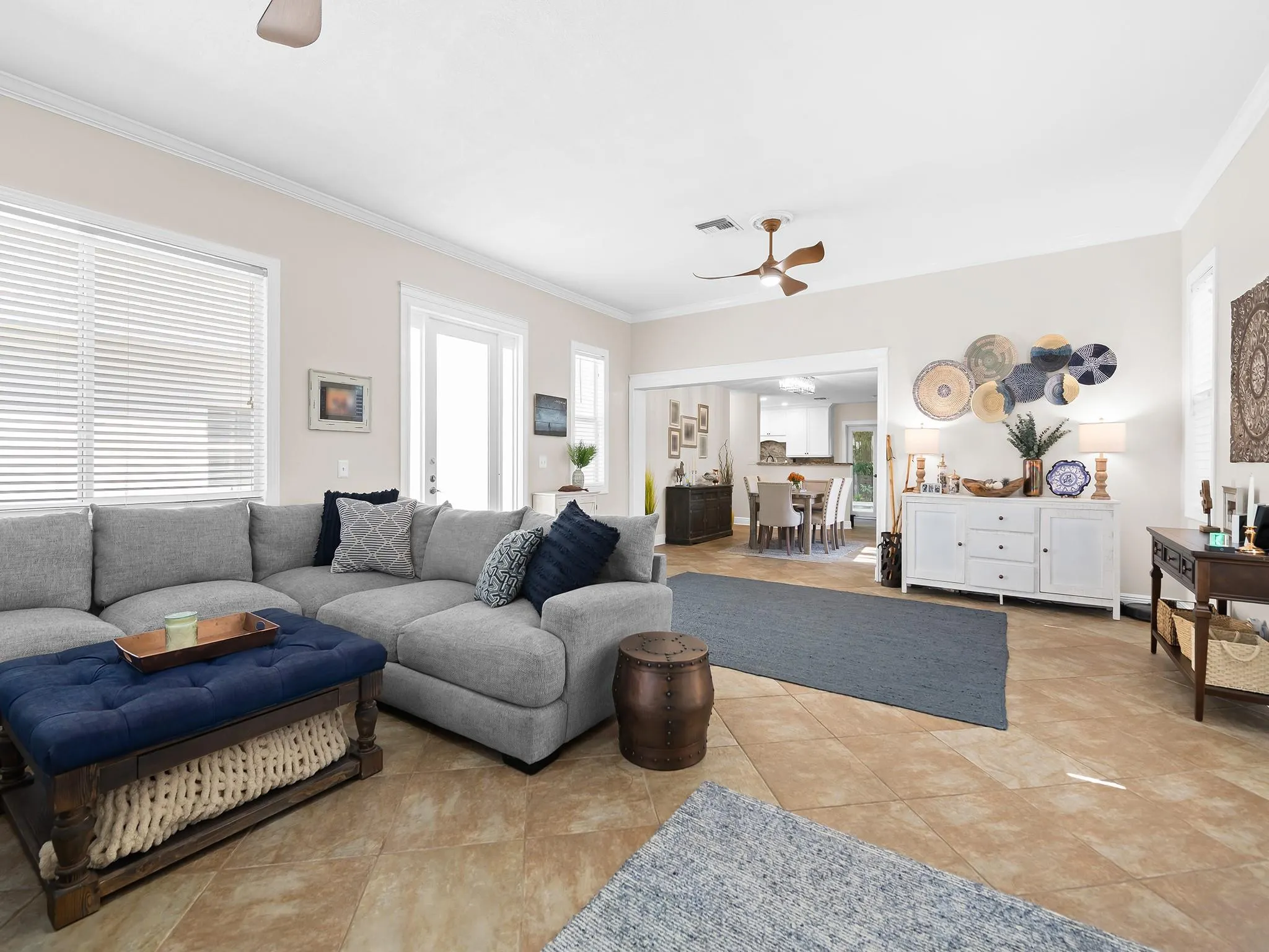 812 NW 26th St
