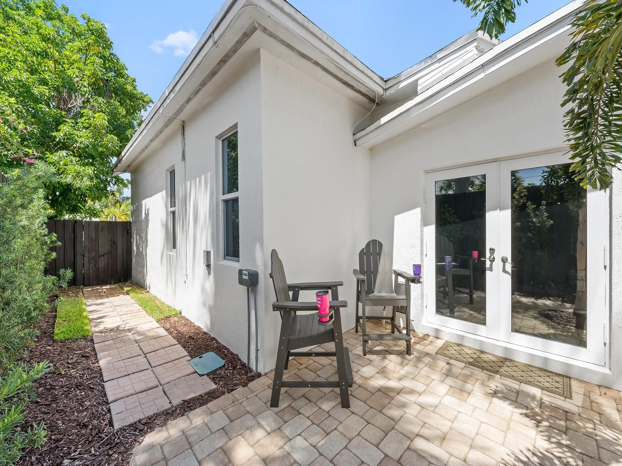 812 NW 26th St