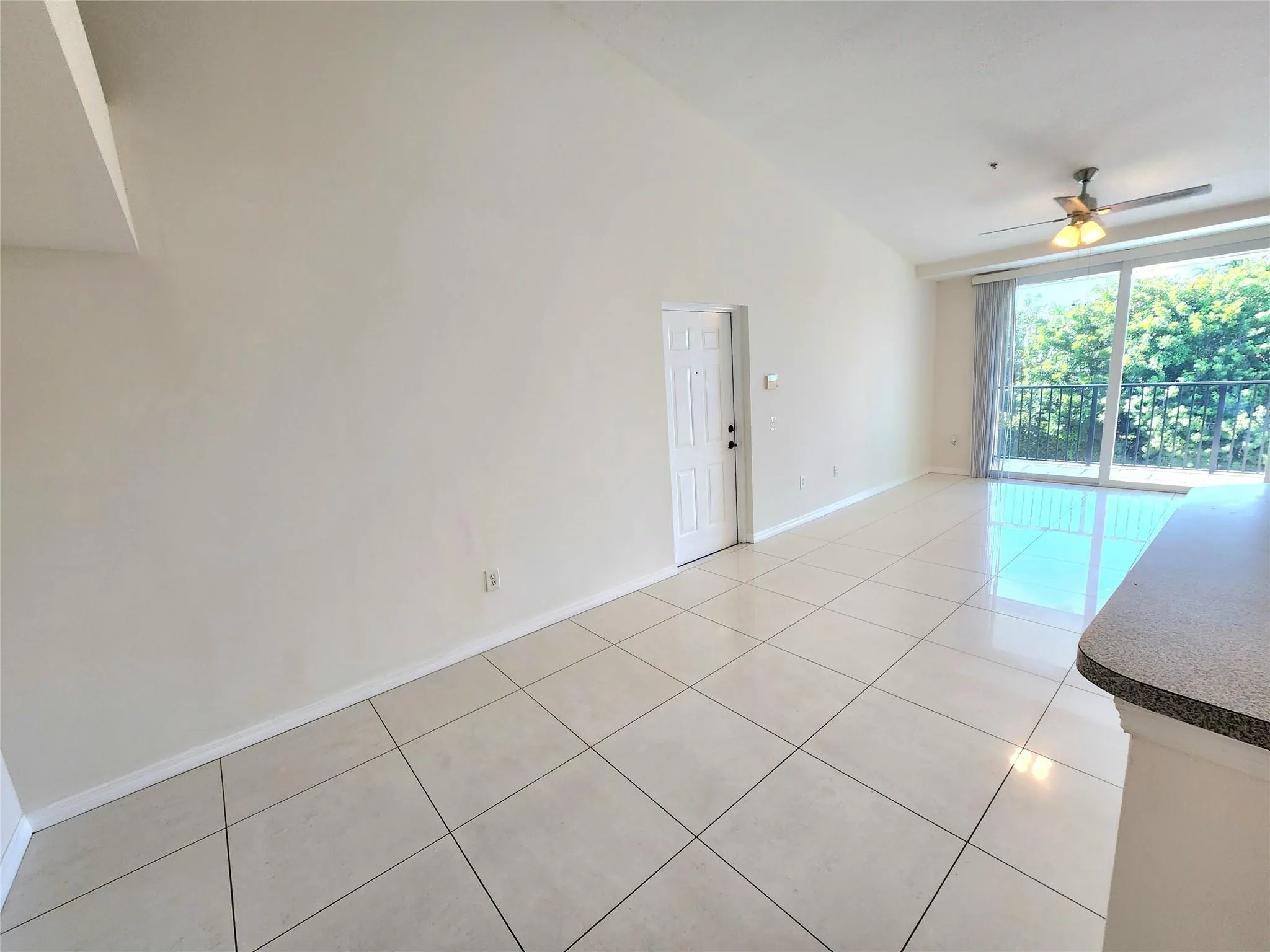 1021 Villa Ln, #10201