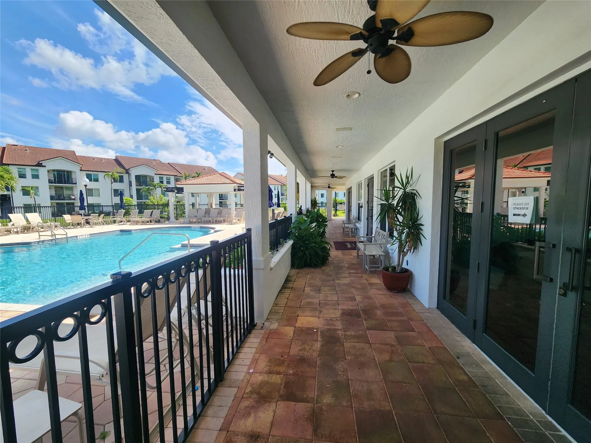 1021 Villa Ln, #10201