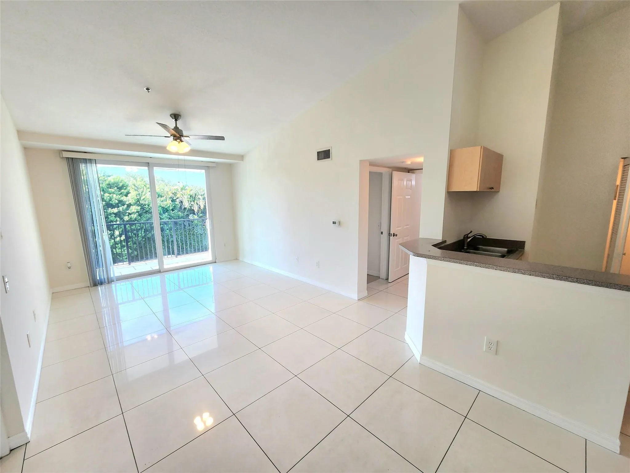 1021 Villa Ln, #10201