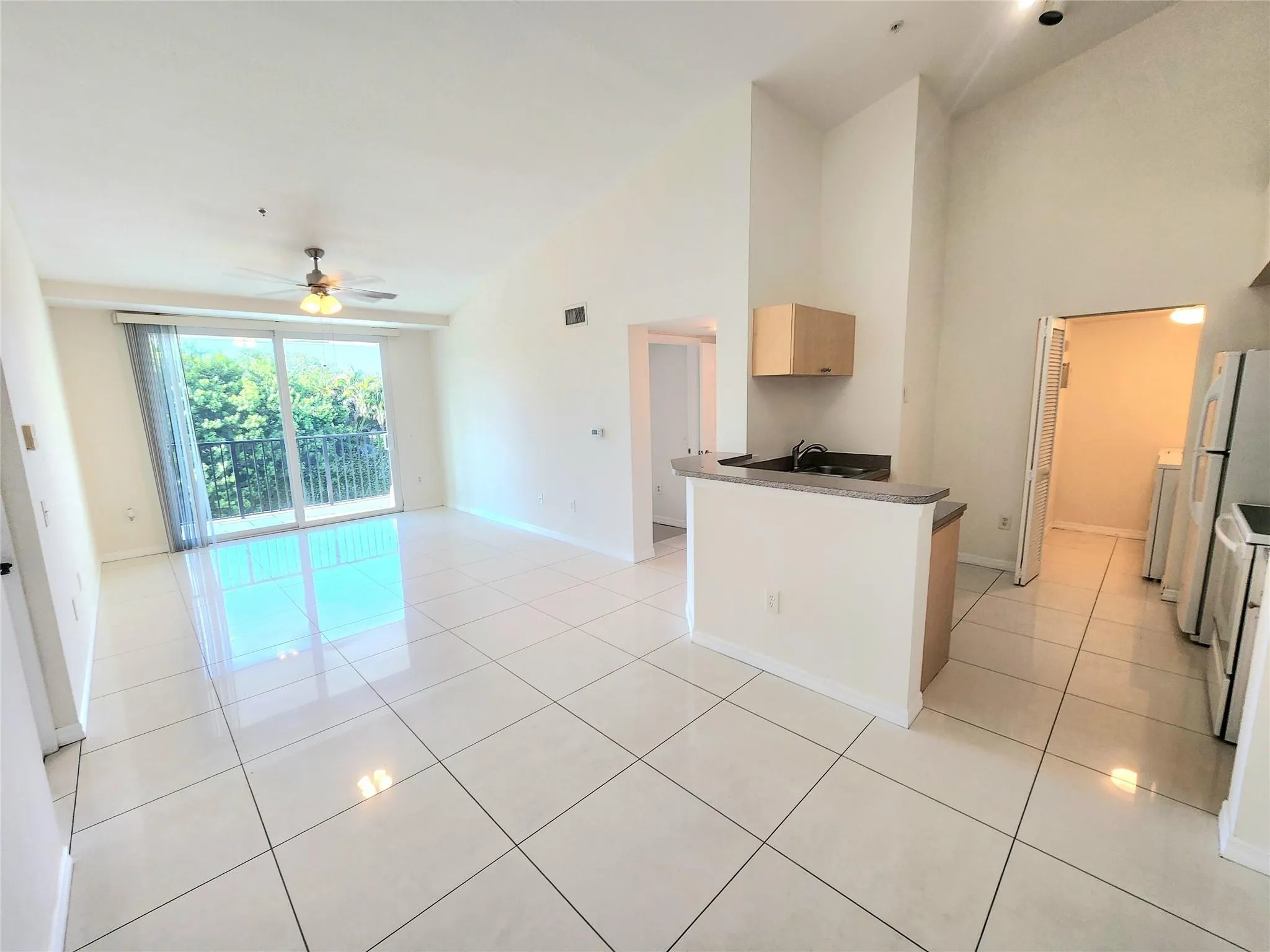 1021 Villa Ln, #10201