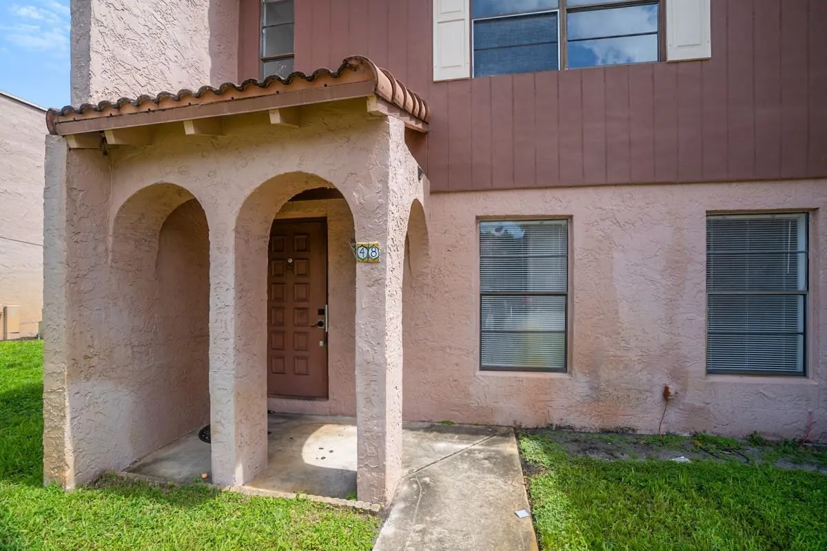48 Madrid Ln, #1-16