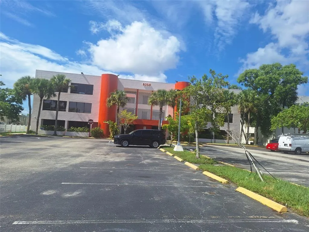 8358 W Oakland Park Blvd, #205