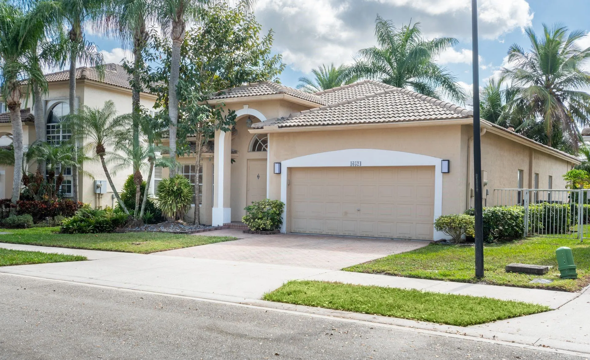 16524 Turquoise Trl