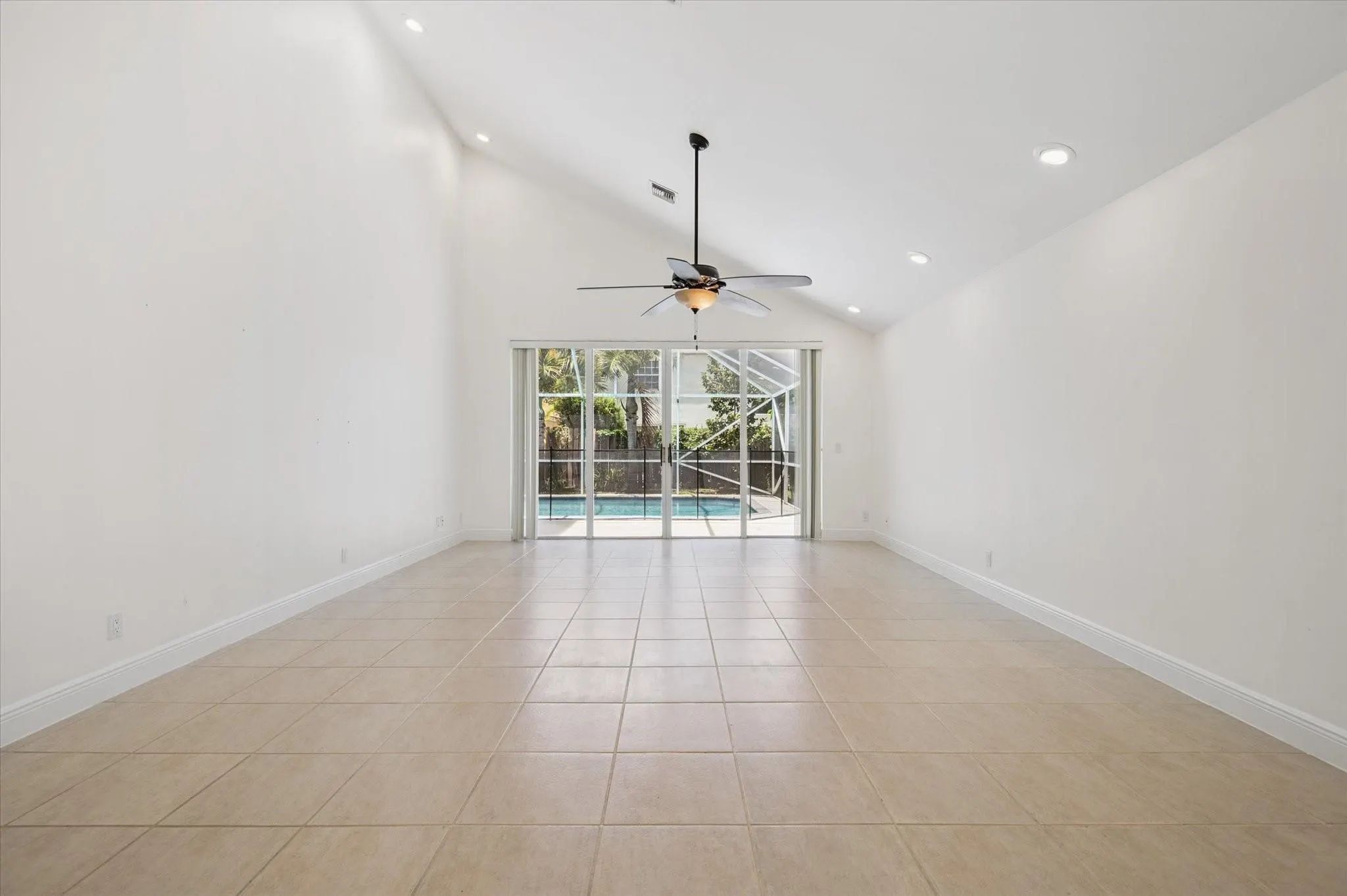6365 NW 77th Pl