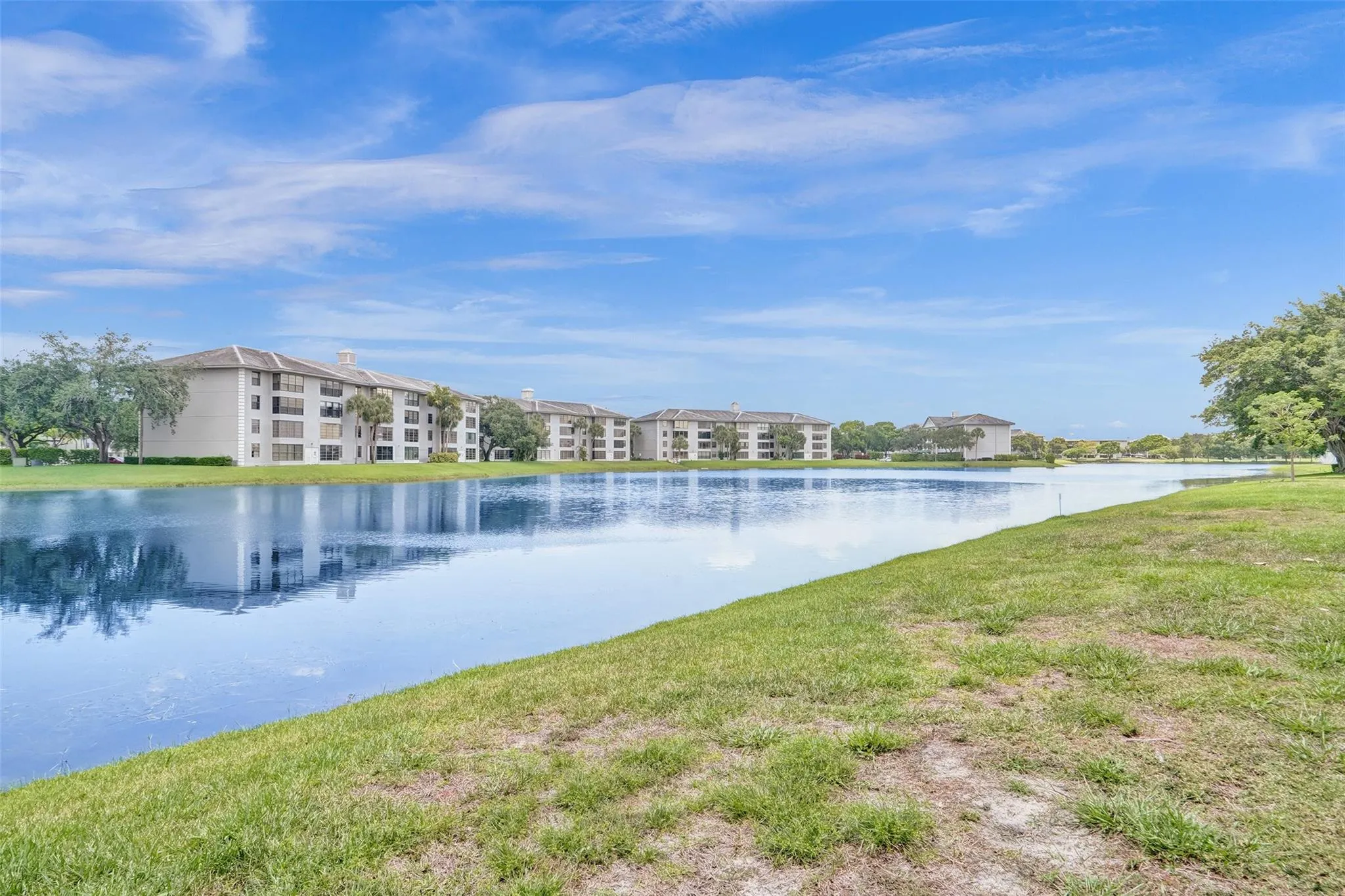 9440 Poinciana Pl, #101