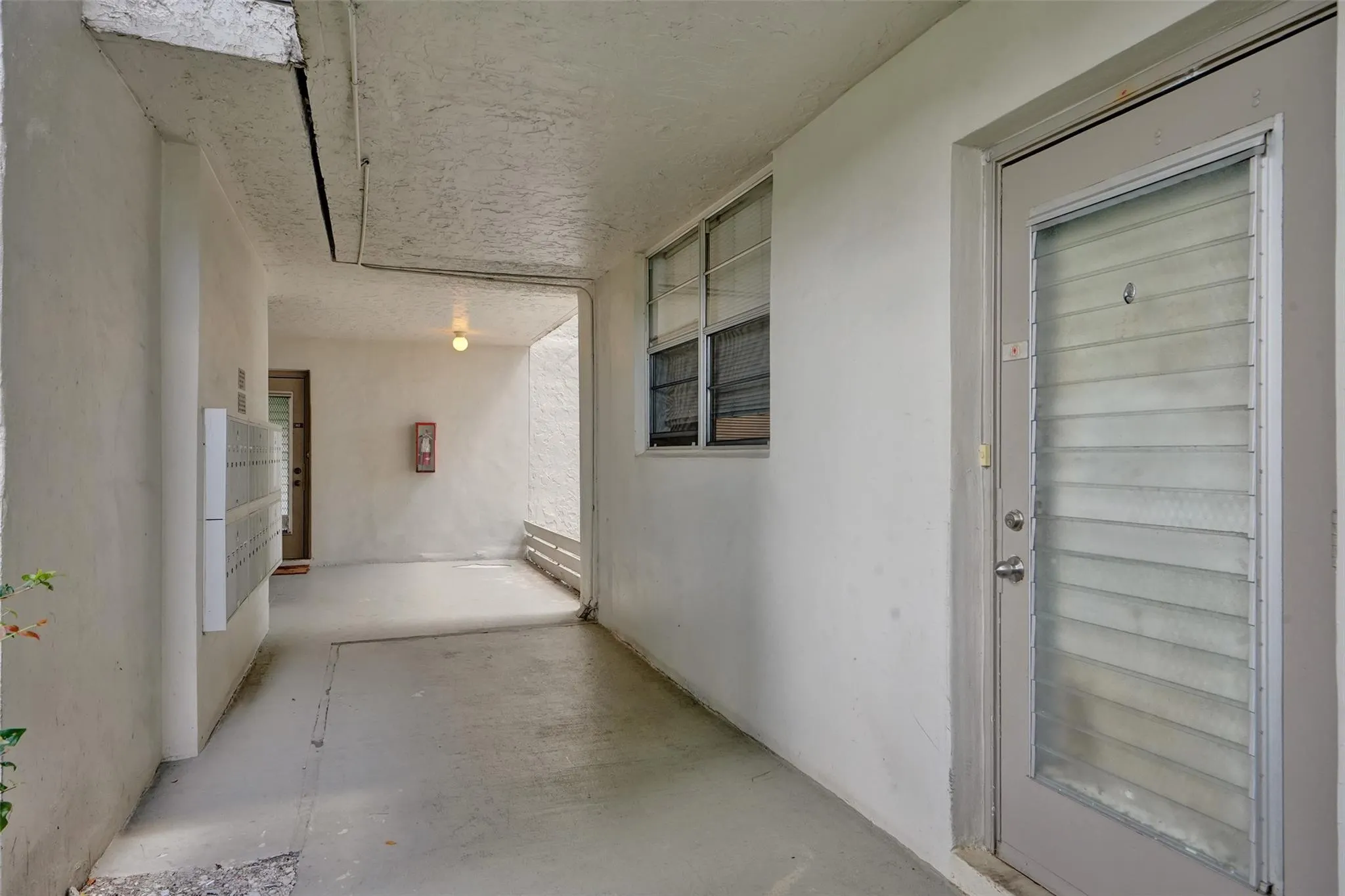 9440 Poinciana Pl, #101
