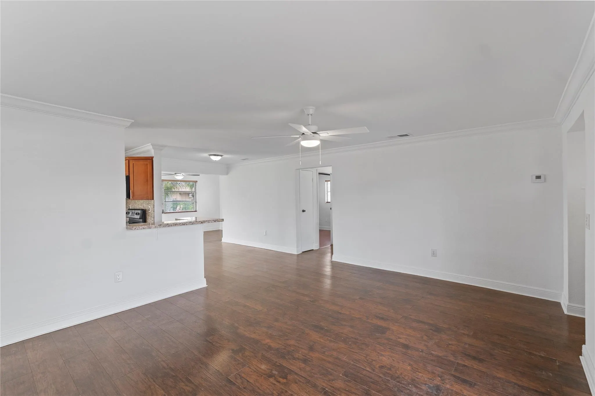 8470 NW 28th St