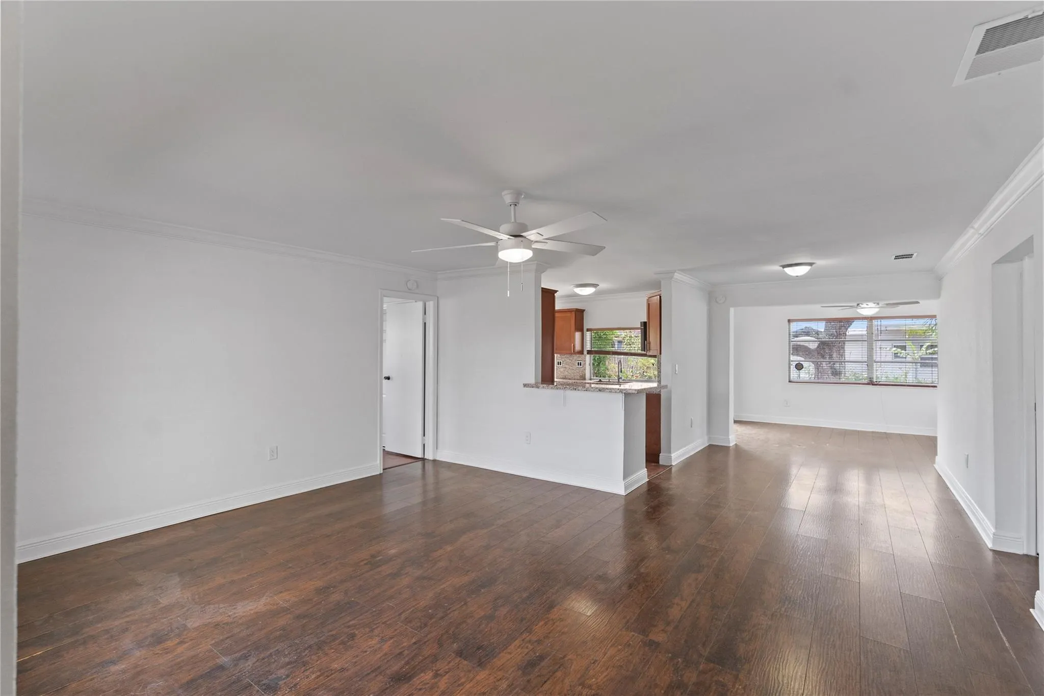 8470 NW 28th St