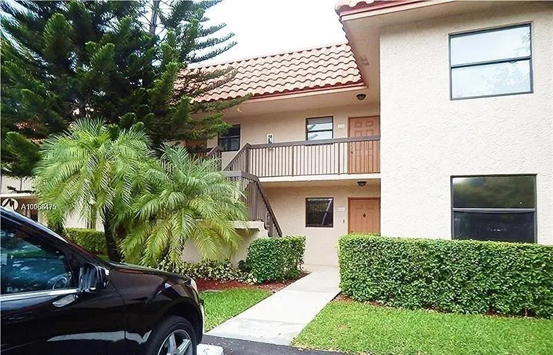 15701 W Waterside Cir, #205