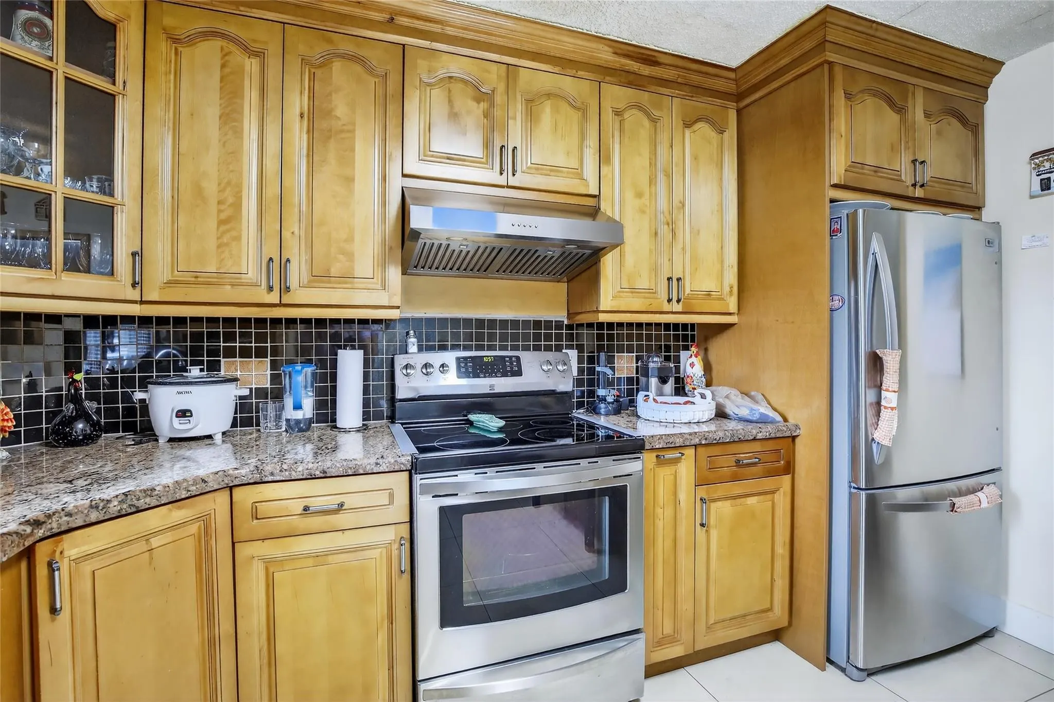 211 S Hollybrook Dr, #107