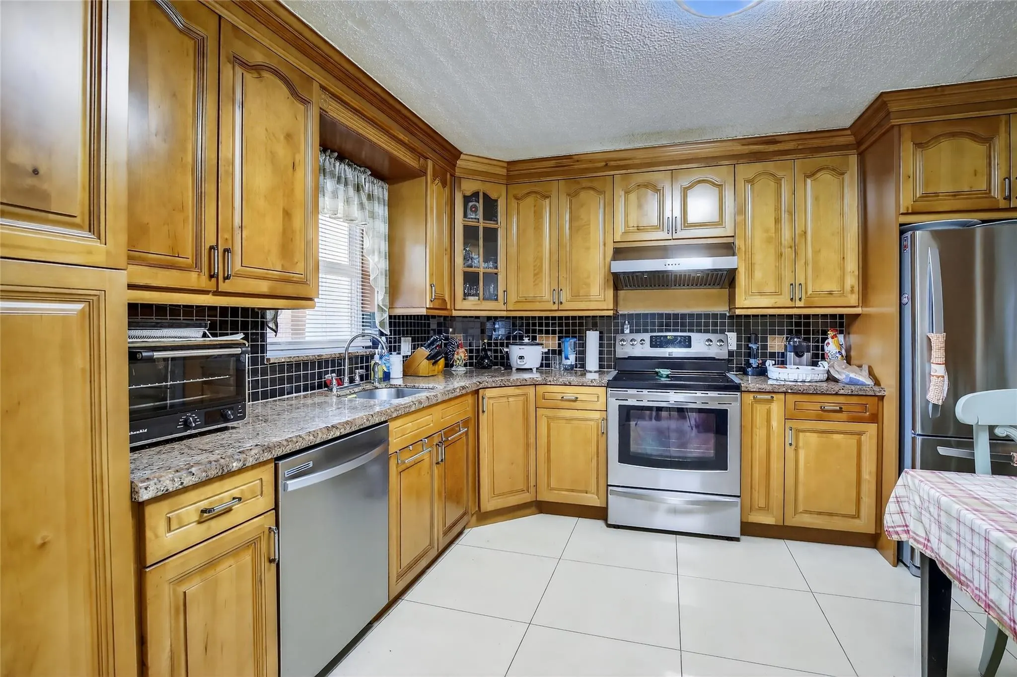 211 S Hollybrook Dr, #107