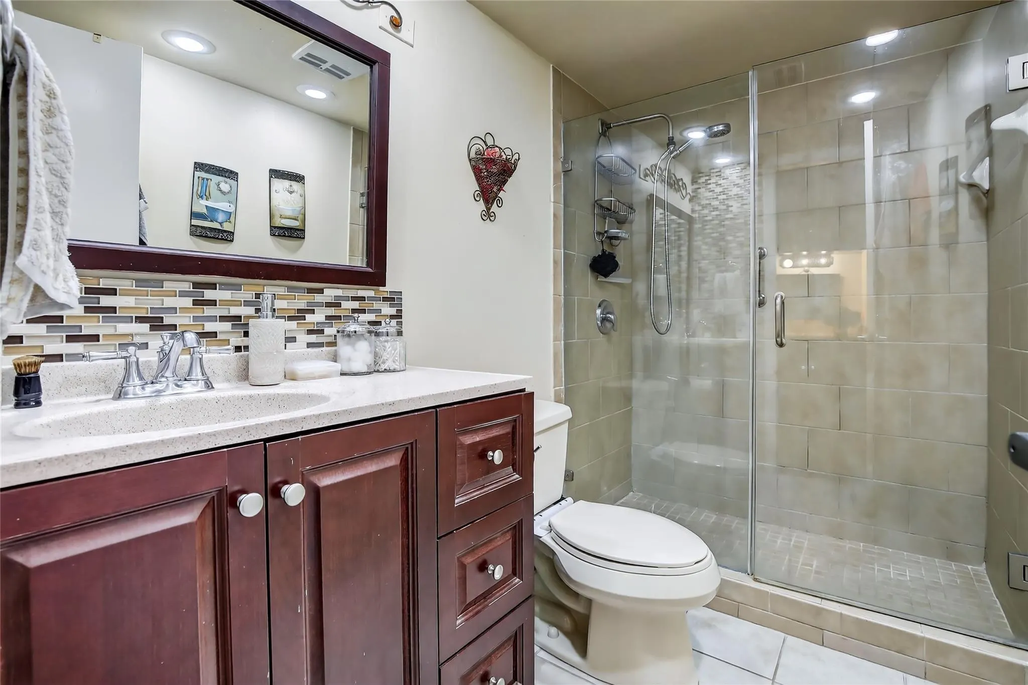 211 S Hollybrook Dr, #107