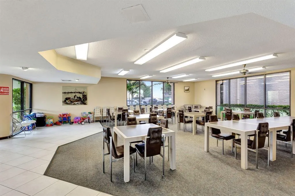 6555 W Broward Blvd, #111