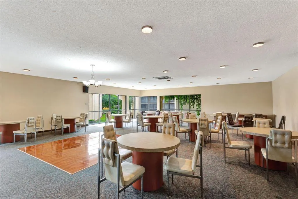 6555 W Broward Blvd, #111